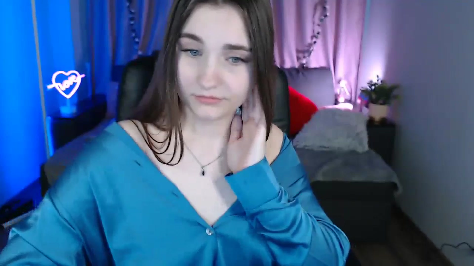 Gallery image thumbnail from LaneyGrey's myfreecams stream on, 02/28/2025, 12:41 image 19 of 20