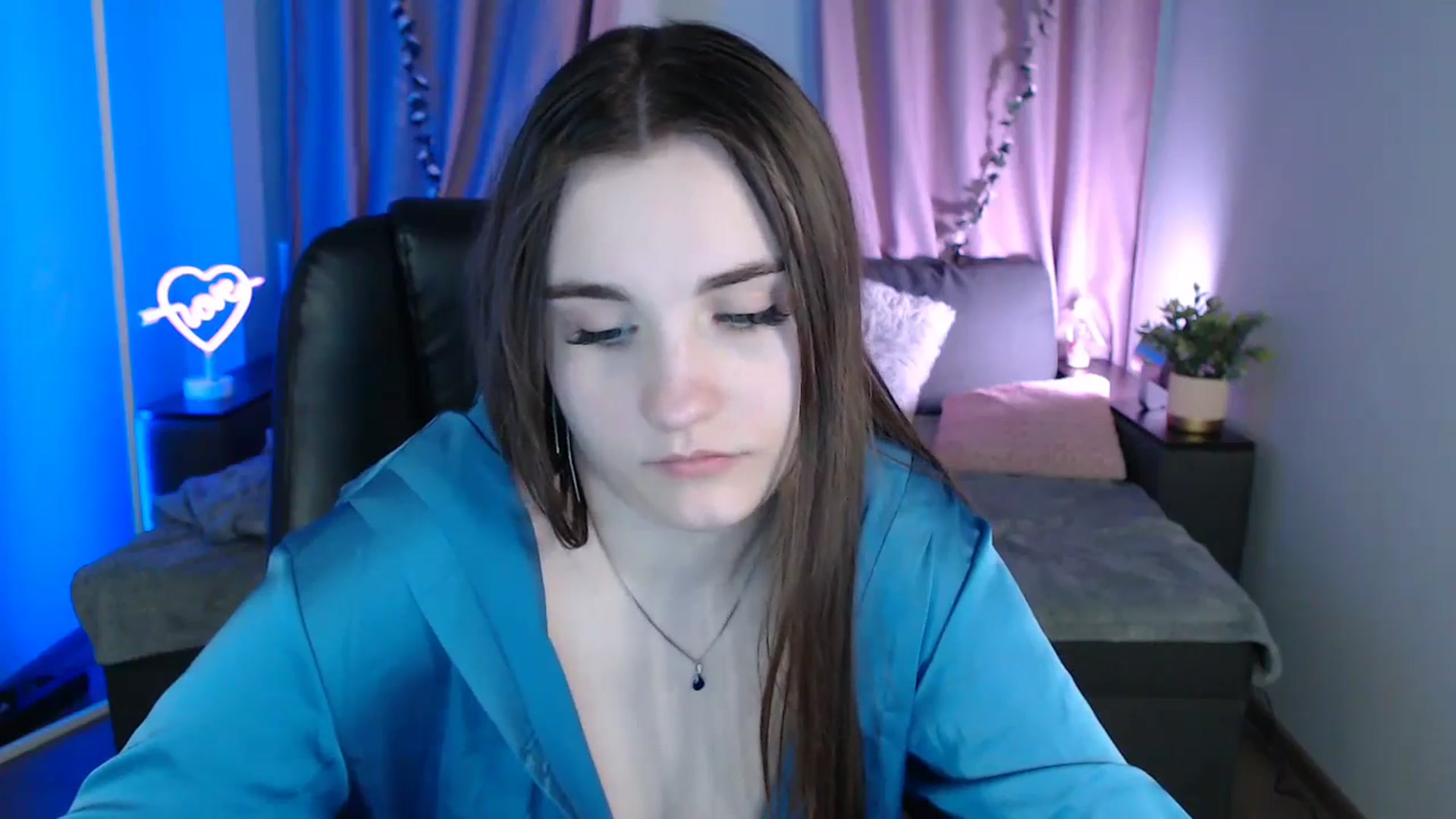 Gallery image thumbnail from LaneyGrey's myfreecams stream on, 02/28/2025, 14:38 image 14 of 20