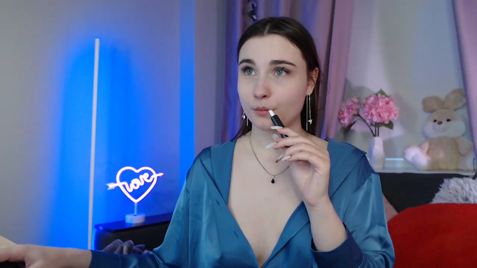 Gallery image thumbnail from LaneyGrey's myfreecams stream on, 02/28/2025, 14:38 image 18 of 20