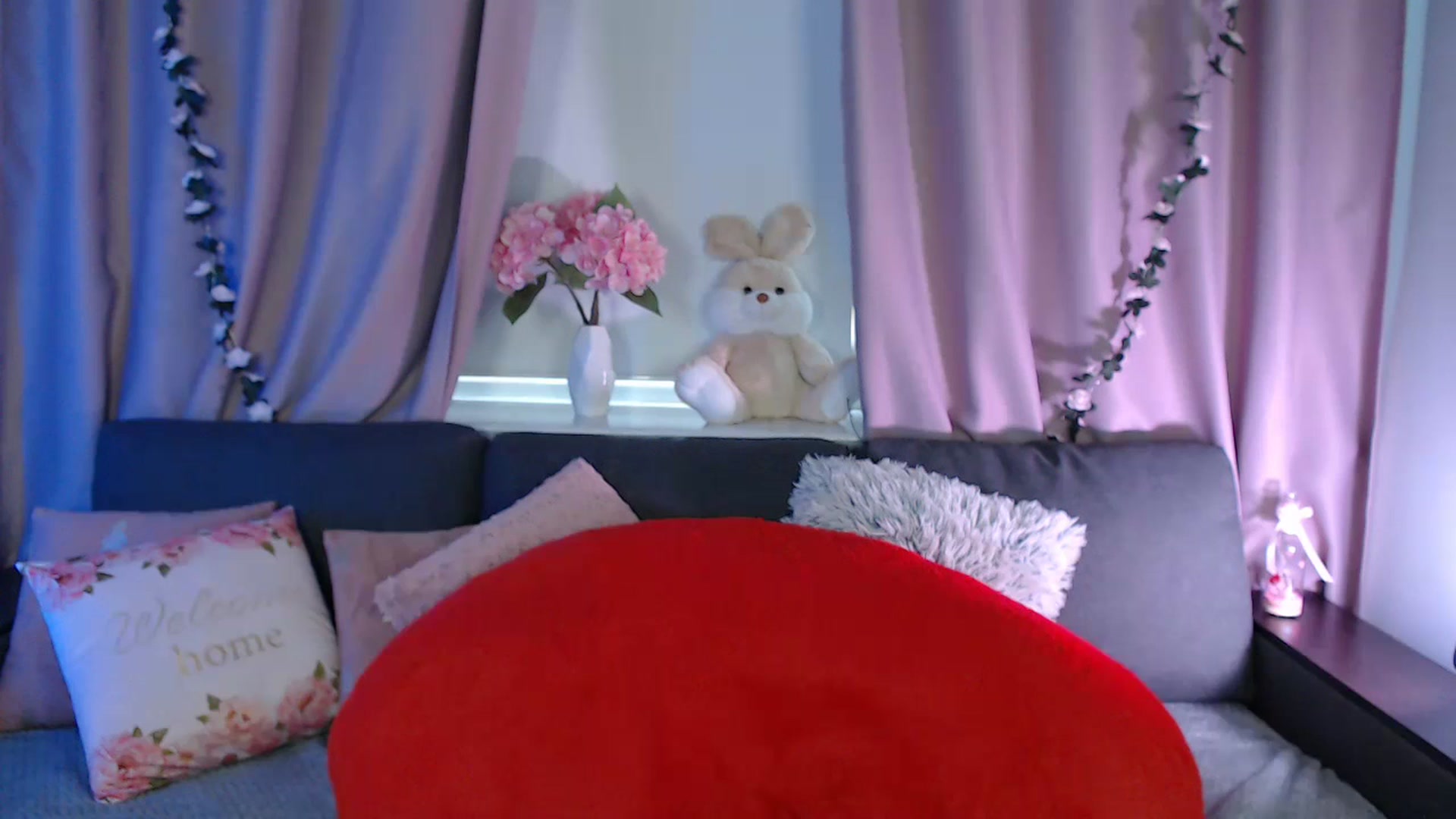 Gallery image thumbnail from LaneyGrey's myfreecams stream on, 03/01/2025, 10:27 image 18 of 20