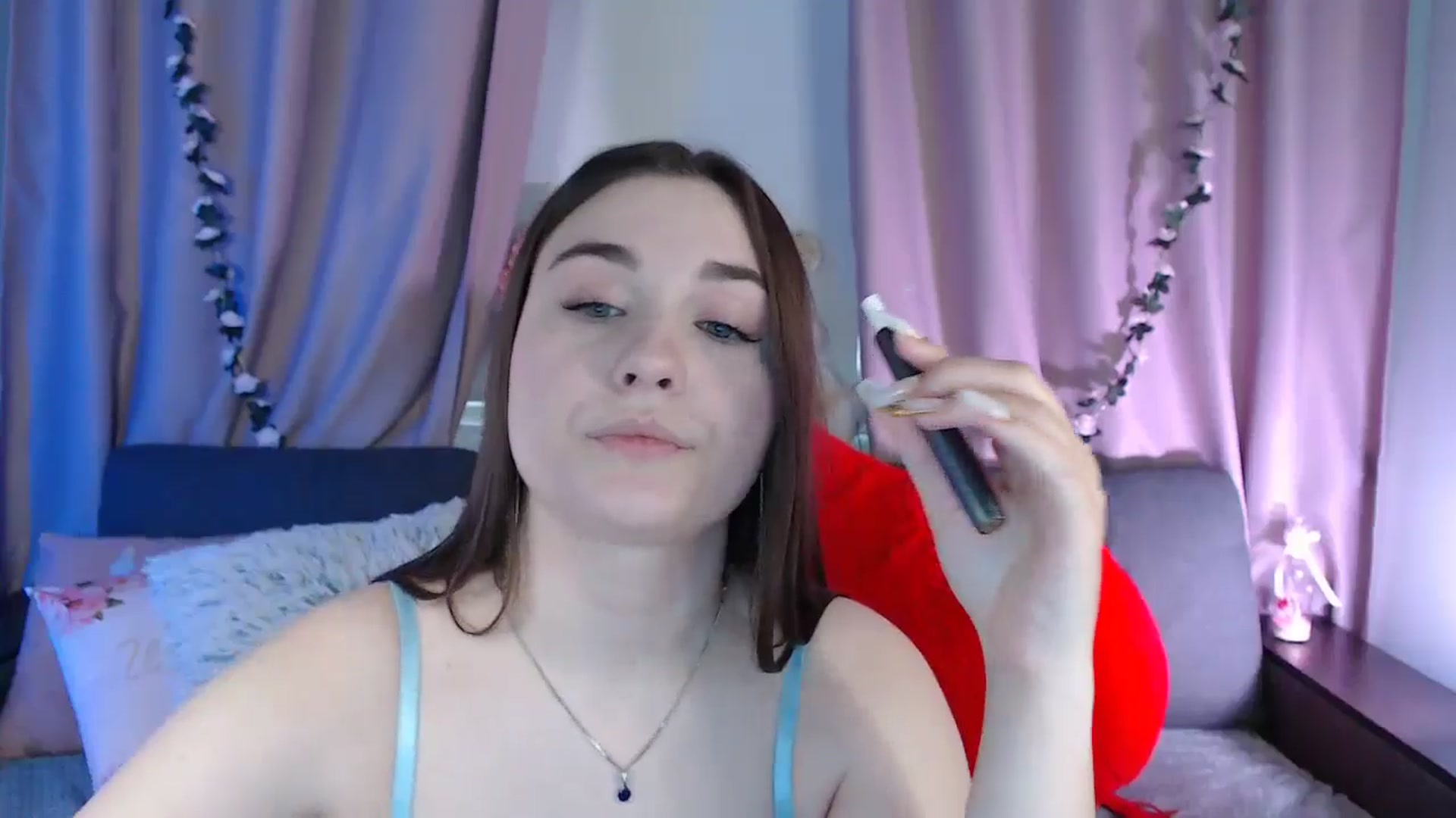 Gallery image thumbnail from LaneyGrey's myfreecams stream on, 03/01/2025, 11:50 image 10 of 20