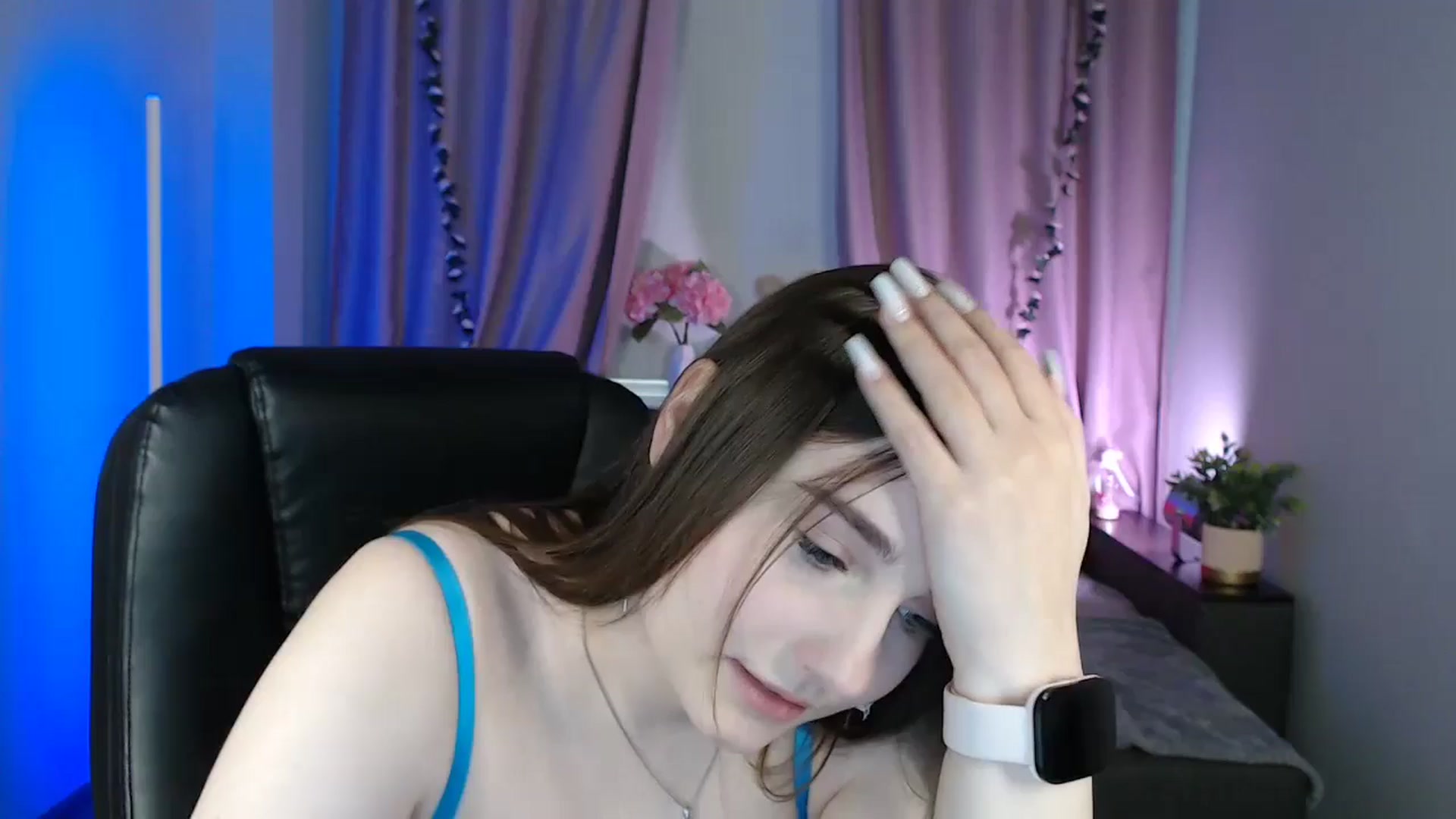 Gallery image thumbnail from LaneyGrey's myfreecams stream on, 03/03/2025, 10:29 image 13 of 20