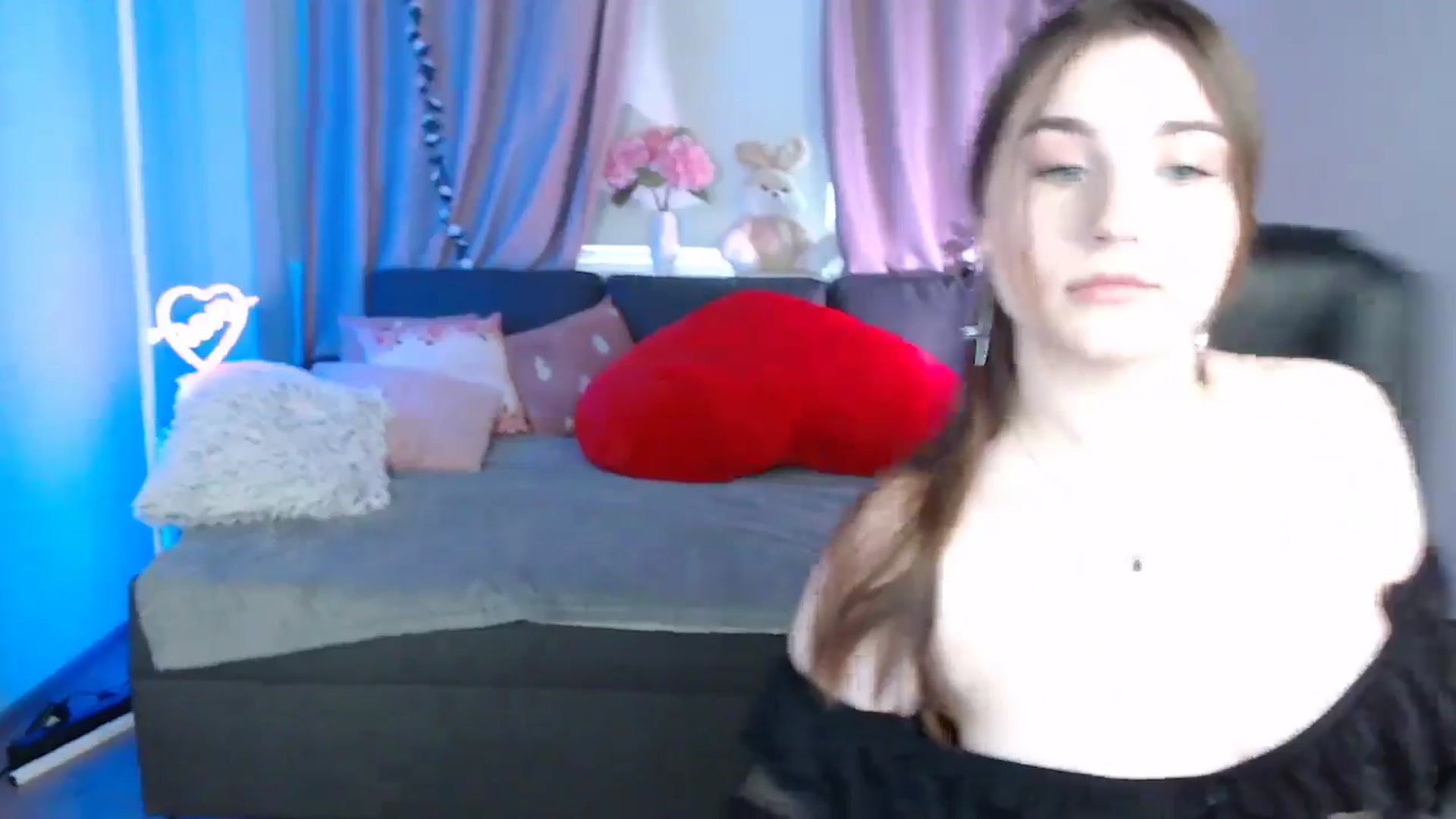 Gallery image thumbnail from LaneyGrey's myfreecams stream on, 03/04/2025, 10:18 image 5 of 20