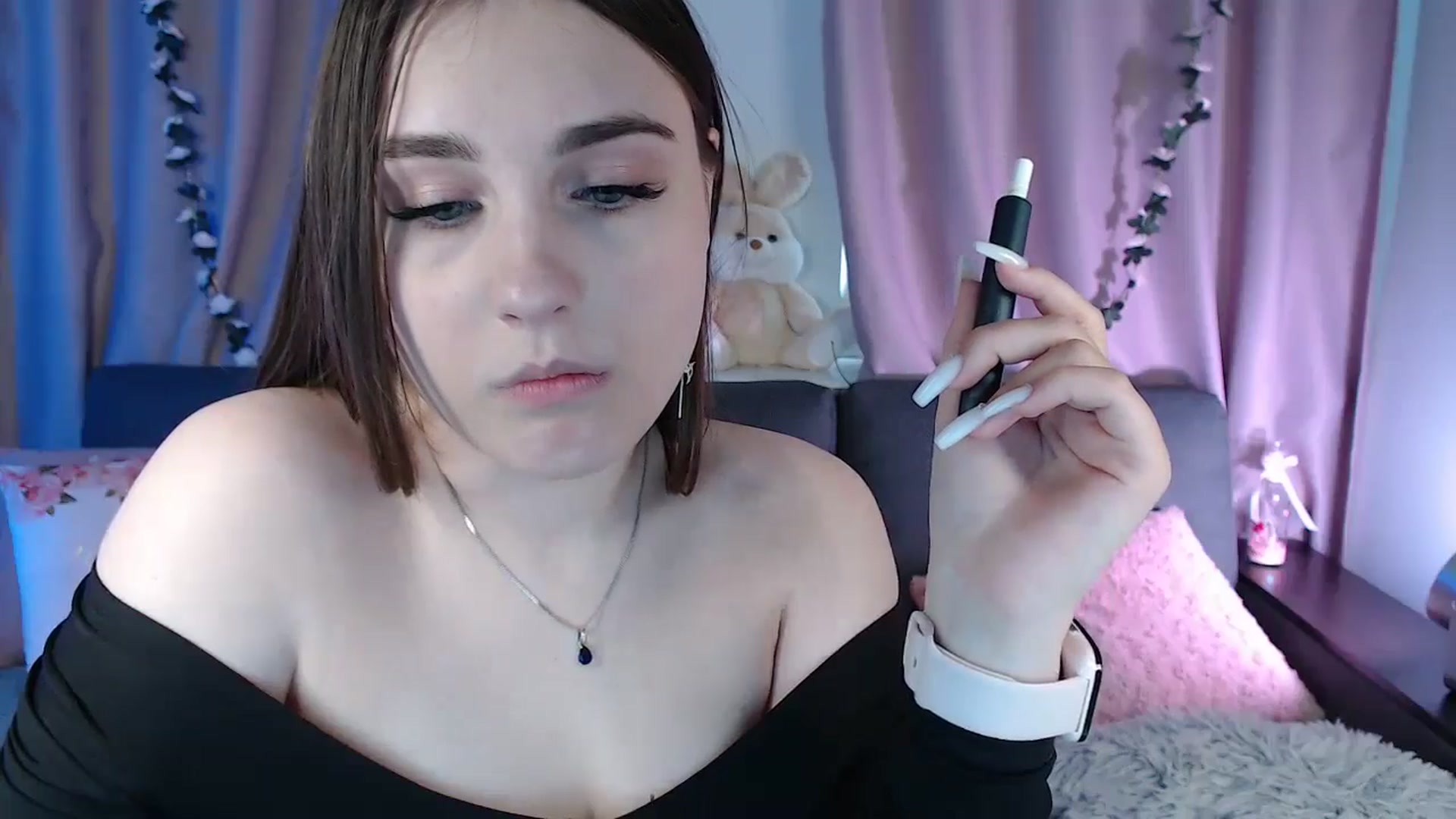 Gallery image thumbnail from LaneyGrey's myfreecams stream on, 03/05/2025, 13:17 image 15 of 20