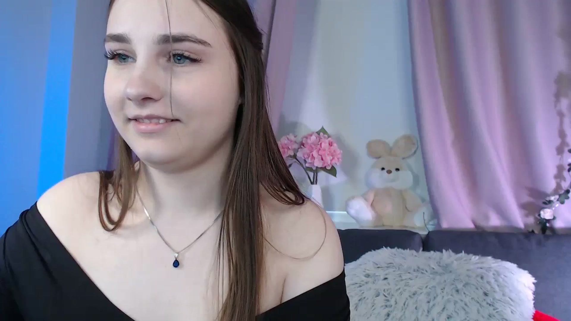 Gallery image thumbnail from LaneyGrey's myfreecams stream on, 03/05/2025, 14:16 image 6 of 20