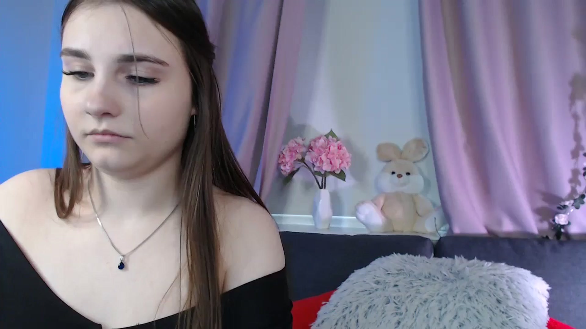Gallery image thumbnail from LaneyGrey's myfreecams stream on, 03/05/2025, 14:16 image 4 of 20