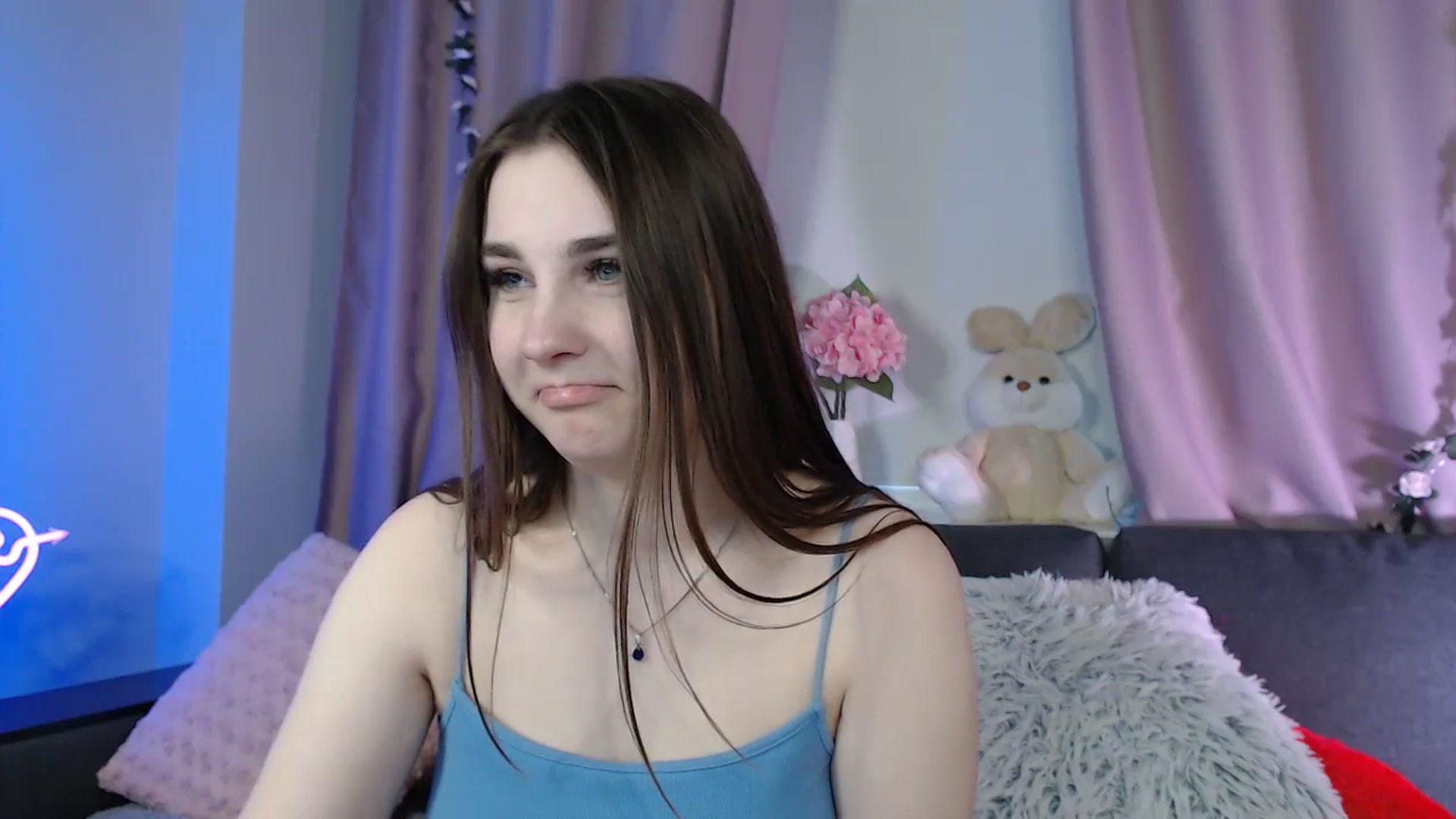 Gallery image thumbnail from LaneyGrey's myfreecams stream on, 03/08/2025, 13:22 image 4 of 20