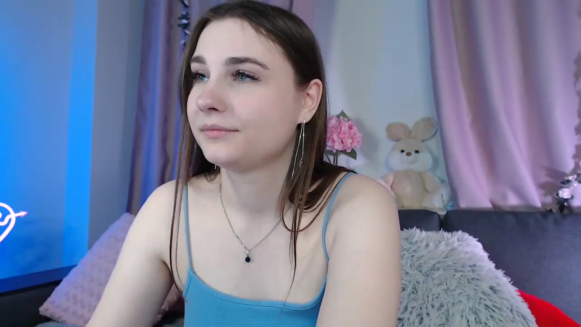 Gallery image thumbnail from LaneyGrey's myfreecams stream on, 03/08/2025, 13:22 image 5 of 20