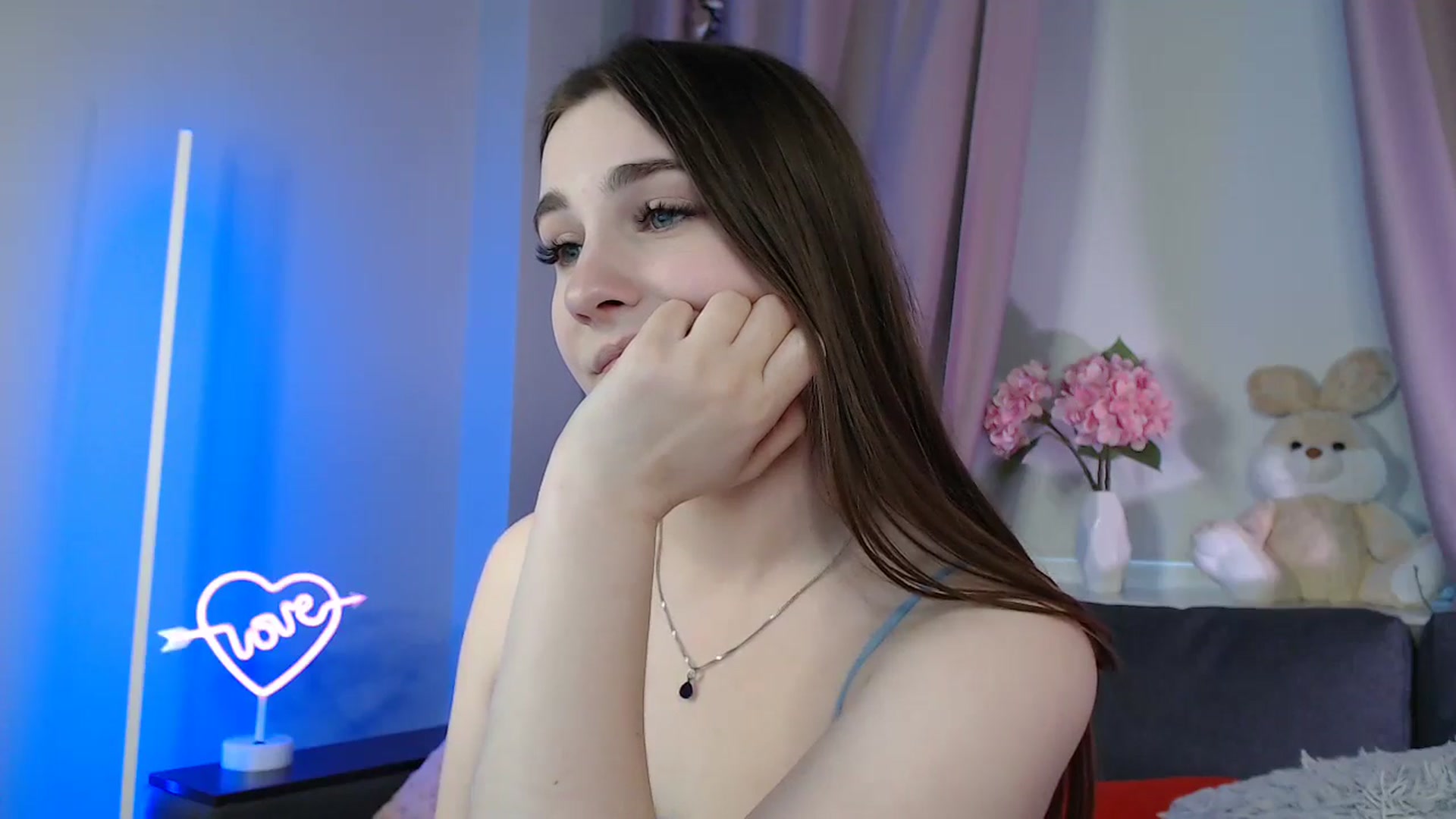 Gallery image thumbnail from LaneyGrey's myfreecams stream on, 03/08/2025, 14:13 image 16 of 20
