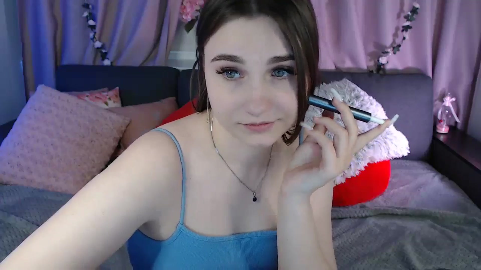 Gallery image thumbnail from LaneyGrey's myfreecams stream on, 03/08/2025, 14:53 image 17 of 20