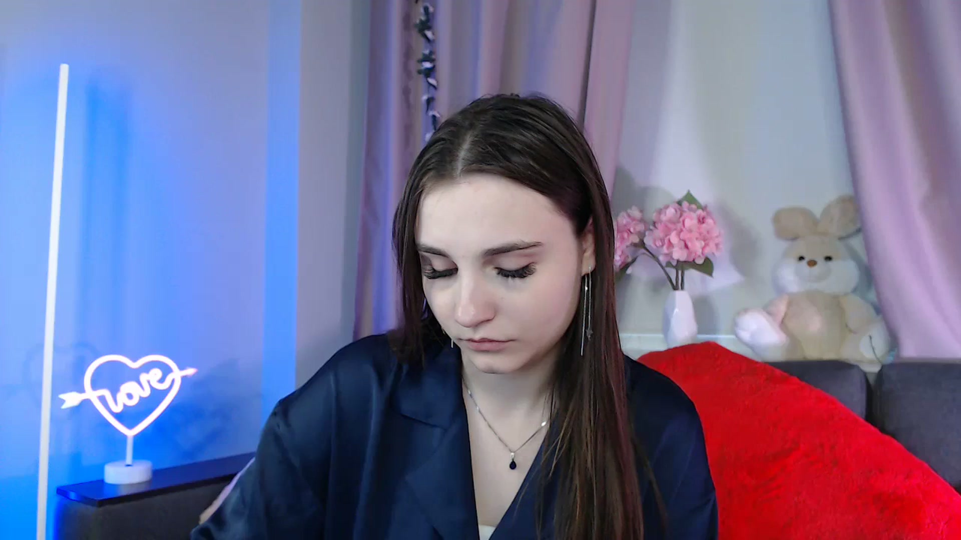Gallery image thumbnail from LaneyGrey's myfreecams stream on, 03/09/2025, 14:34 image 17 of 20