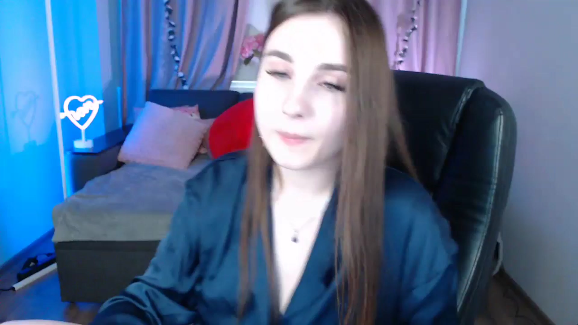 Gallery image thumbnail from LaneyGrey's myfreecams stream on, 03/10/2025, 10:55 image 16 of 20