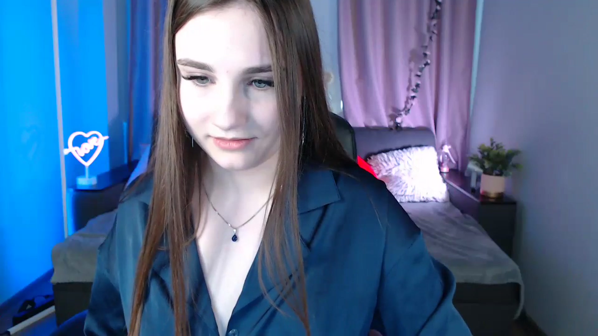 Gallery image thumbnail from LaneyGrey's myfreecams stream on, 03/10/2025, 10:55 image 4 of 20