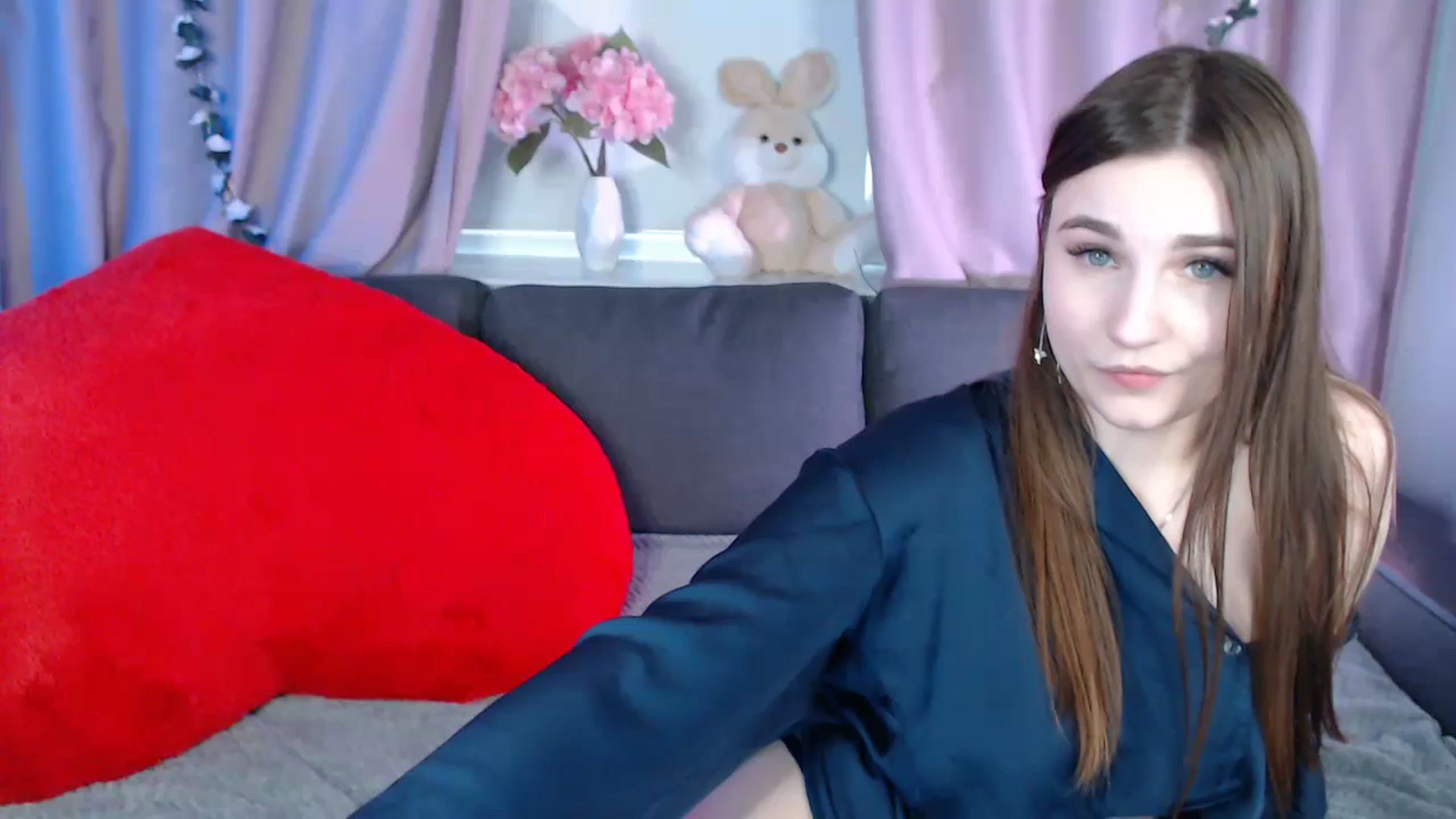 Gallery image thumbnail from LaneyGrey's myfreecams stream on, 03/10/2025, 12:19 image 15 of 20