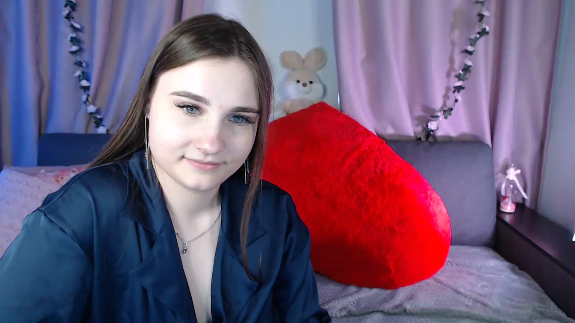 Gallery image thumbnail from LaneyGrey's myfreecams stream on, 03/10/2025, 14:00 image 11 of 20