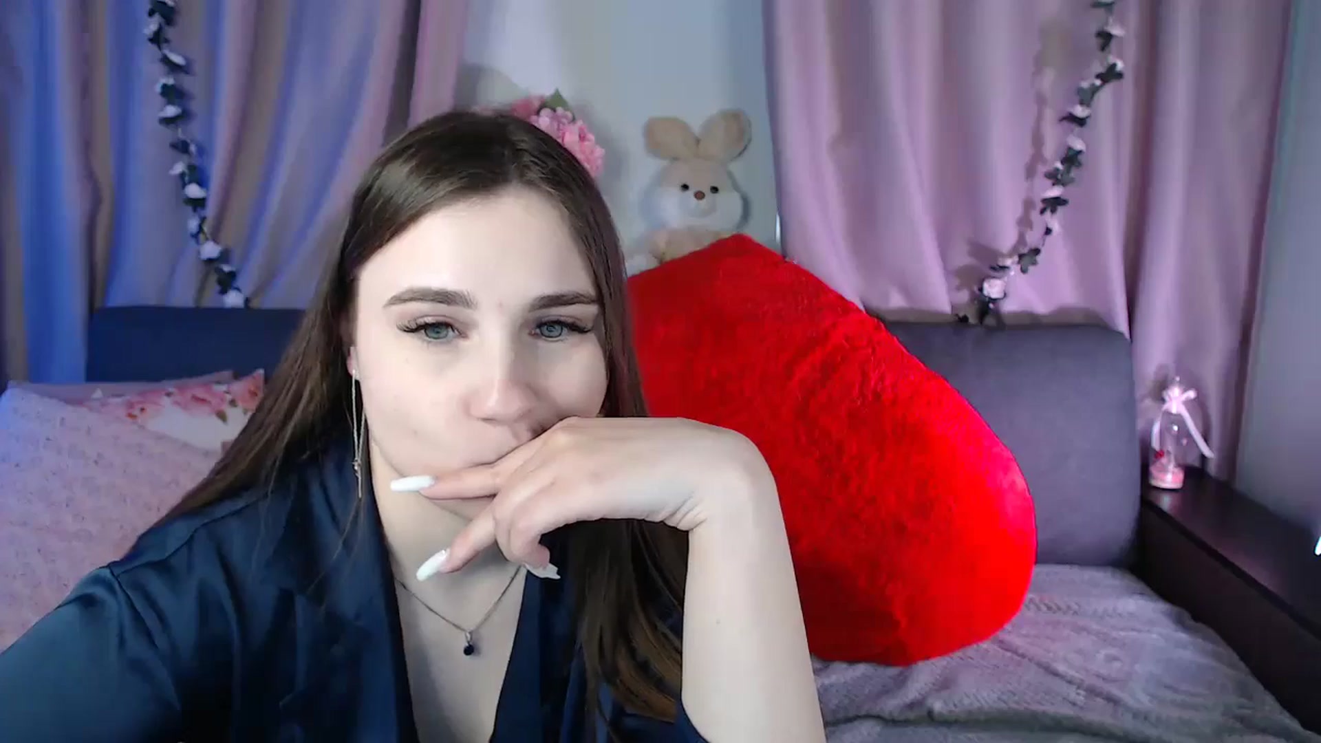 Gallery image thumbnail from LaneyGrey's myfreecams stream on, 03/10/2025, 14:00 image 16 of 20