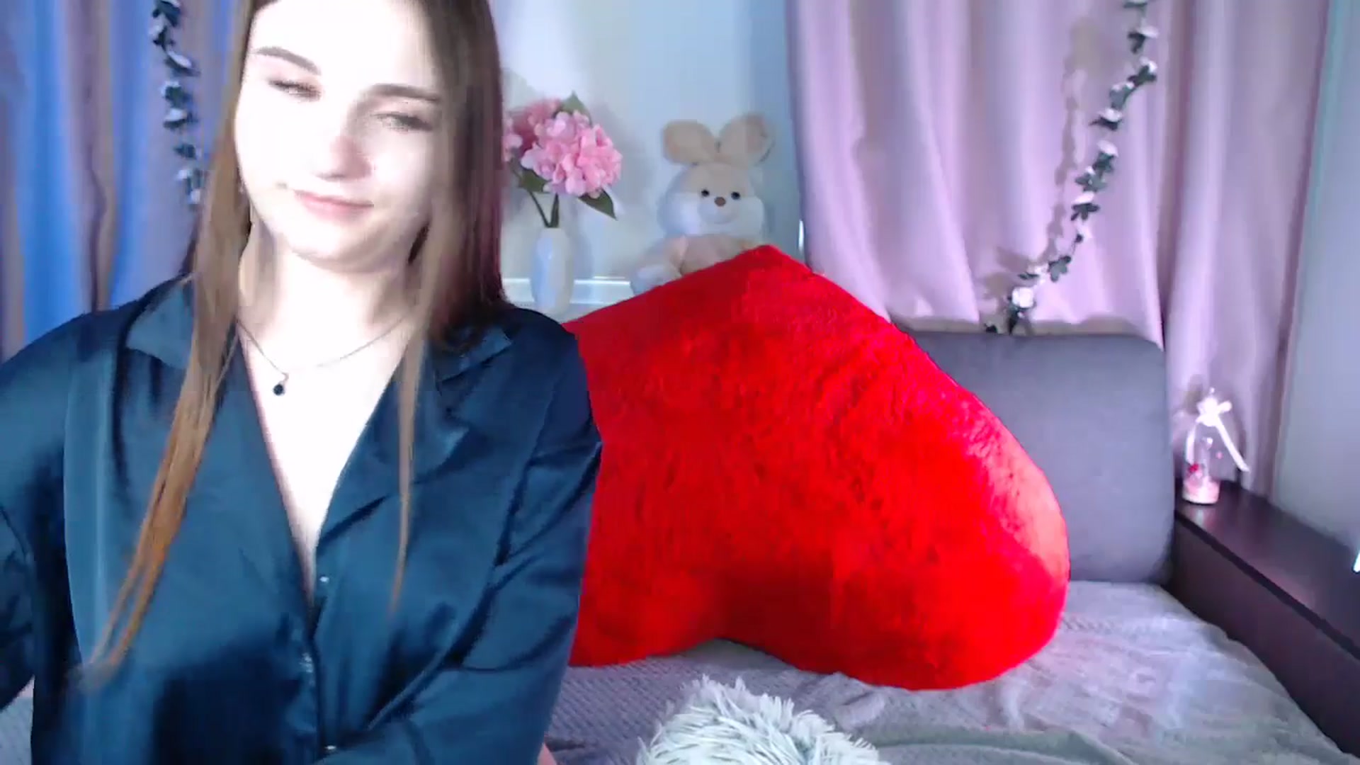 Gallery image thumbnail from LaneyGrey's myfreecams stream on, 03/10/2025, 14:00 image 19 of 20
