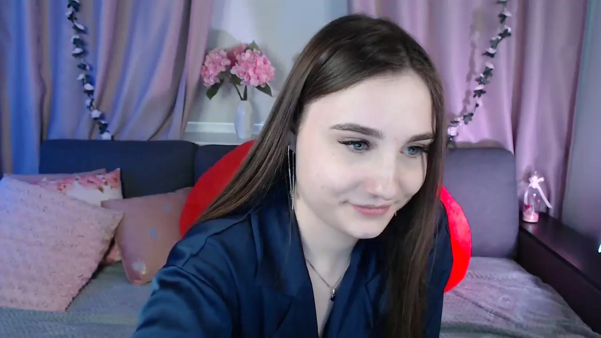 Gallery image thumbnail from LaneyGrey's myfreecams stream on, 03/10/2025, 14:00 image 10 of 20