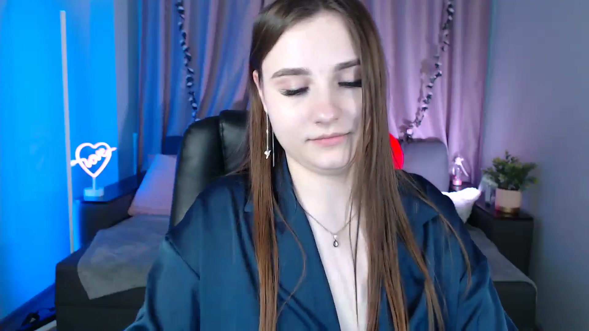 Gallery image thumbnail from LaneyGrey's myfreecams stream on, 03/10/2025, 14:22 image 20 of 20