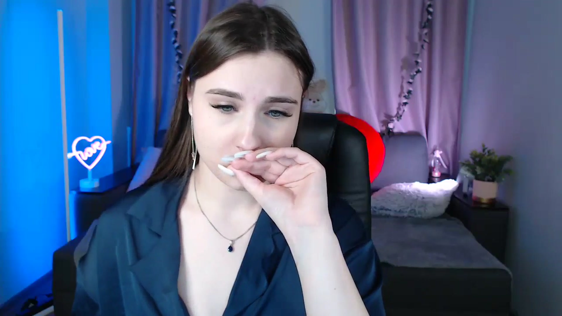 Gallery image thumbnail from LaneyGrey's myfreecams stream on, 03/10/2025, 14:22 image 12 of 20