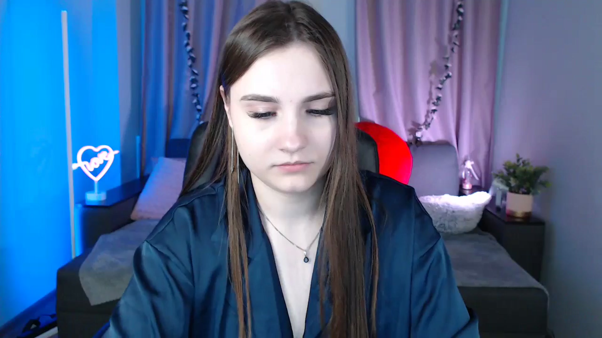 Gallery image thumbnail from LaneyGrey's myfreecams stream on, 03/10/2025, 14:22 image 10 of 20