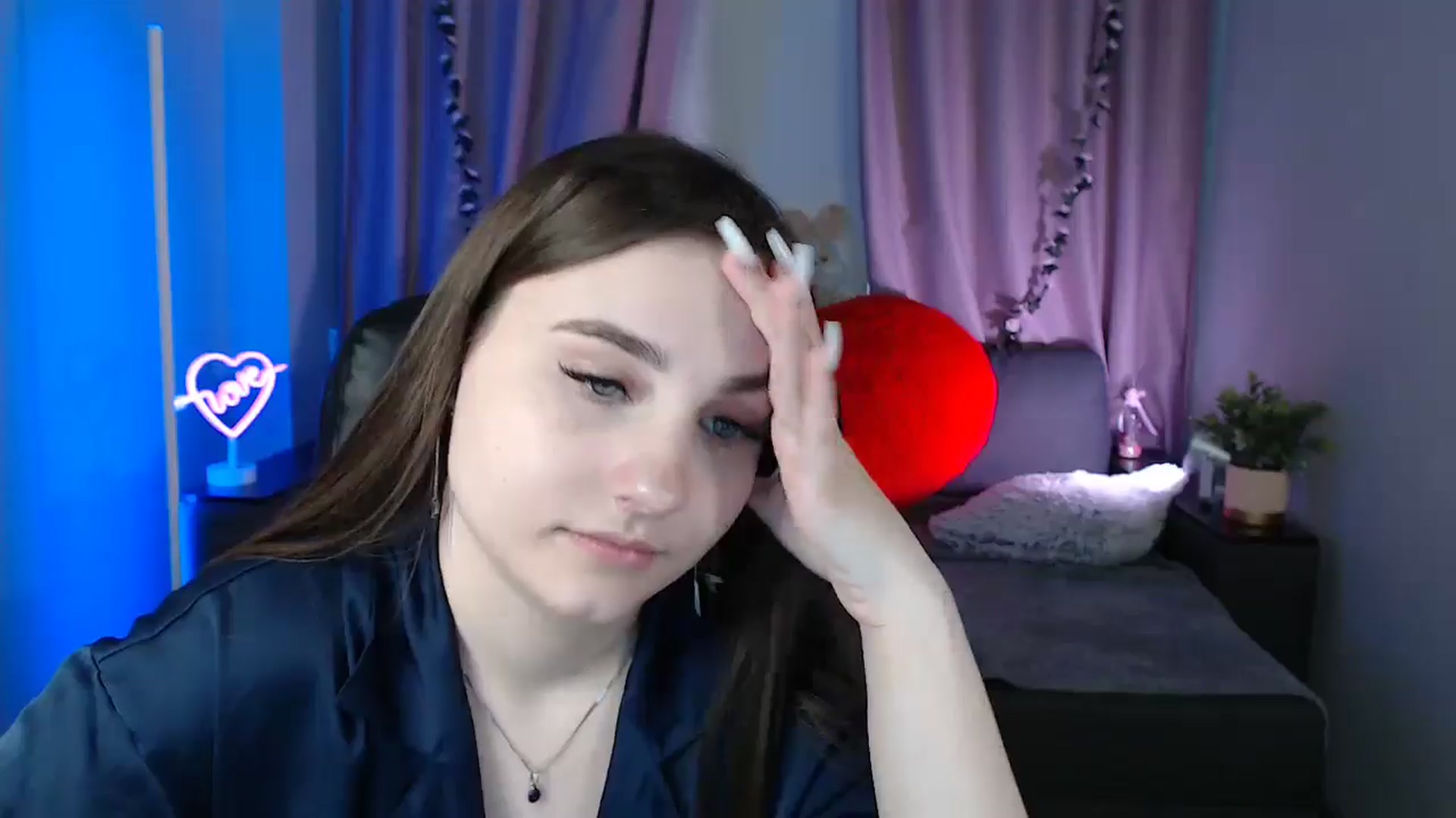 Gallery image thumbnail from LaneyGrey's myfreecams stream on, 03/10/2025, 14:30 image 5 of 20