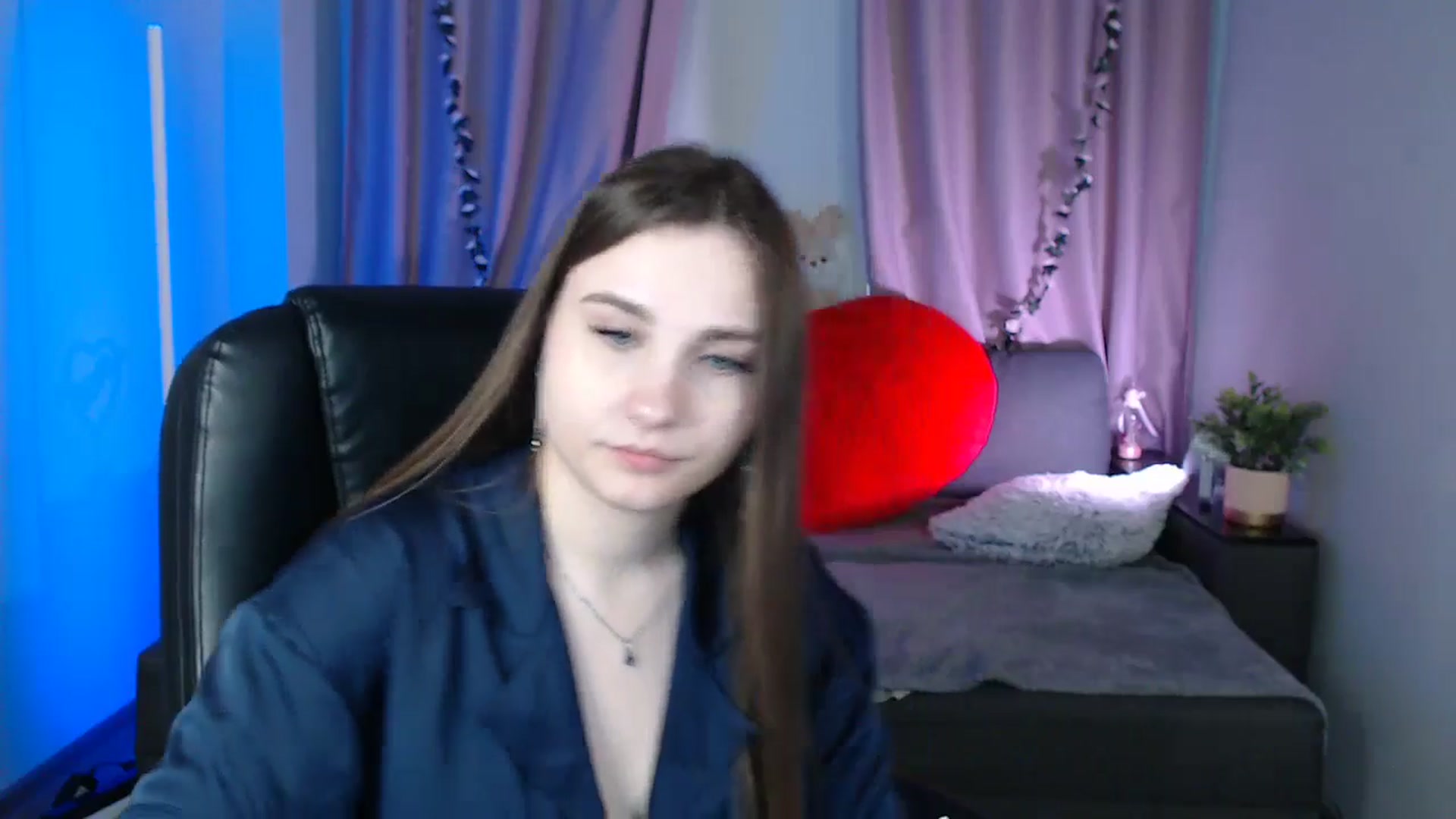 Gallery image thumbnail from LaneyGrey's myfreecams stream on, 03/10/2025, 14:30 image 8 of 20