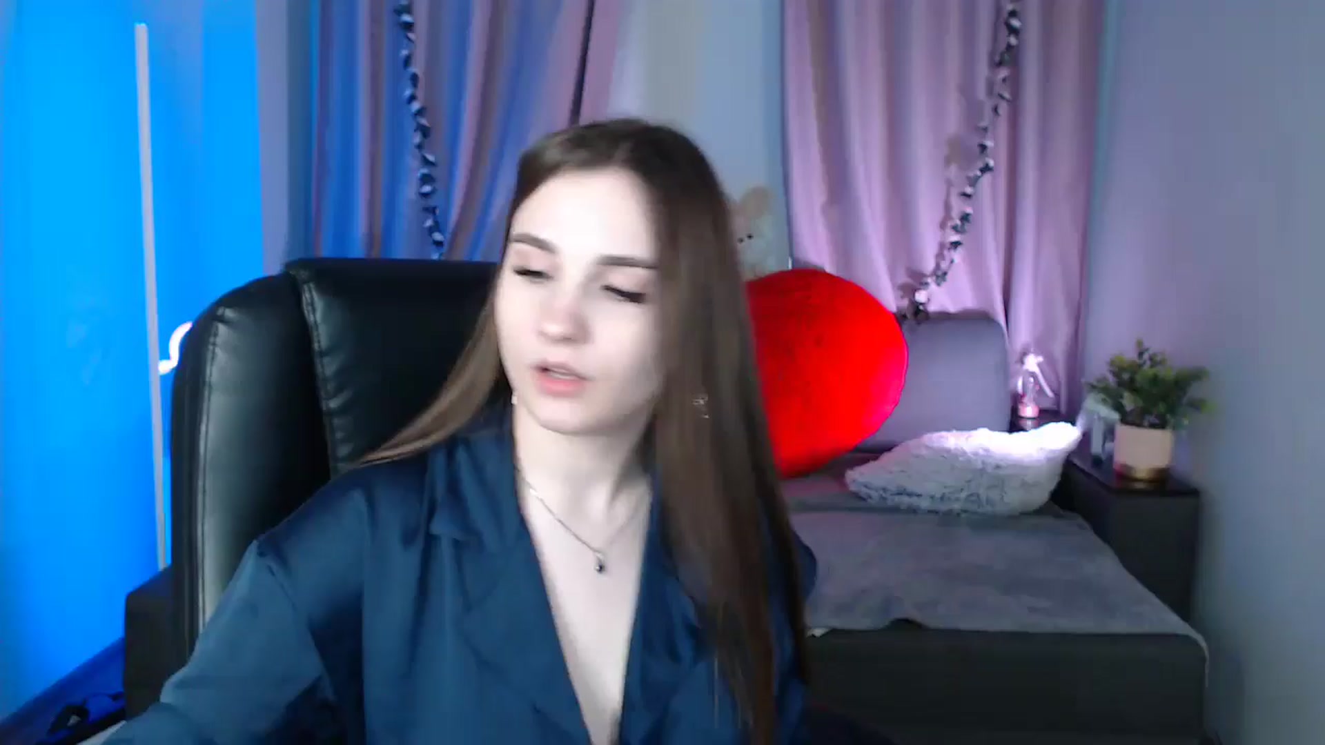 Gallery image thumbnail from LaneyGrey's myfreecams stream on, 03/10/2025, 14:30 image 7 of 20