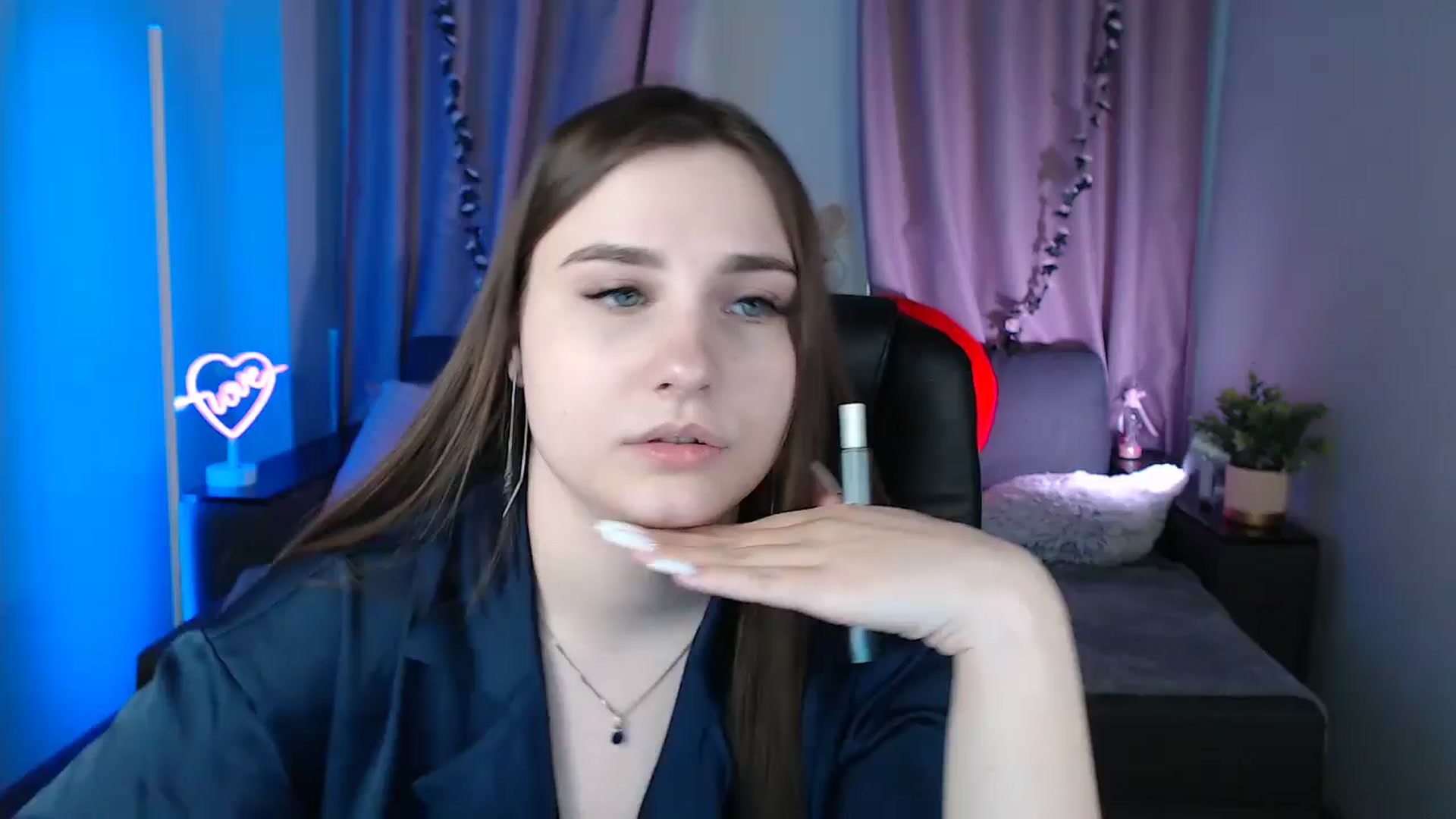 Gallery image thumbnail from LaneyGrey's myfreecams stream on, 03/10/2025, 14:30 image 19 of 20