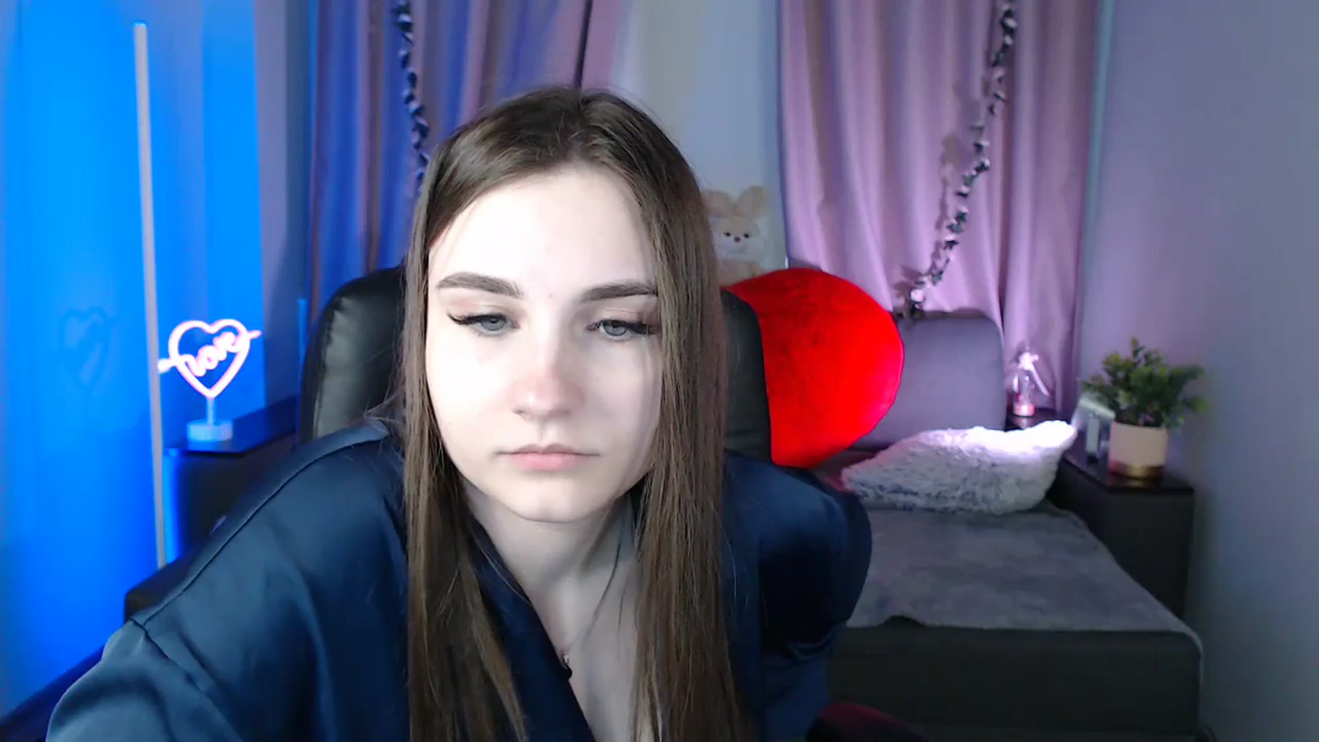 Gallery image thumbnail from LaneyGrey's myfreecams stream on, 03/10/2025, 14:52 image 20 of 20