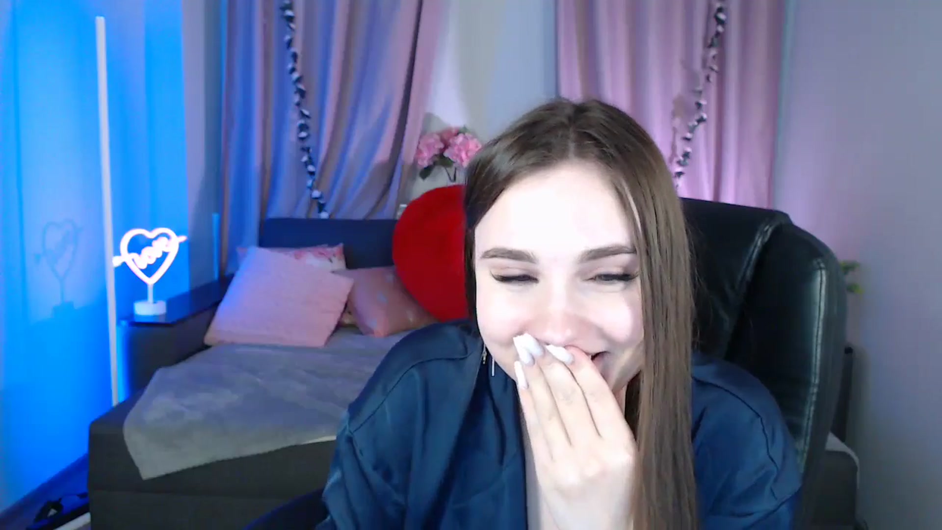 Gallery image thumbnail from LaneyGrey's myfreecams stream on, 03/10/2025, 14:52 image 12 of 20