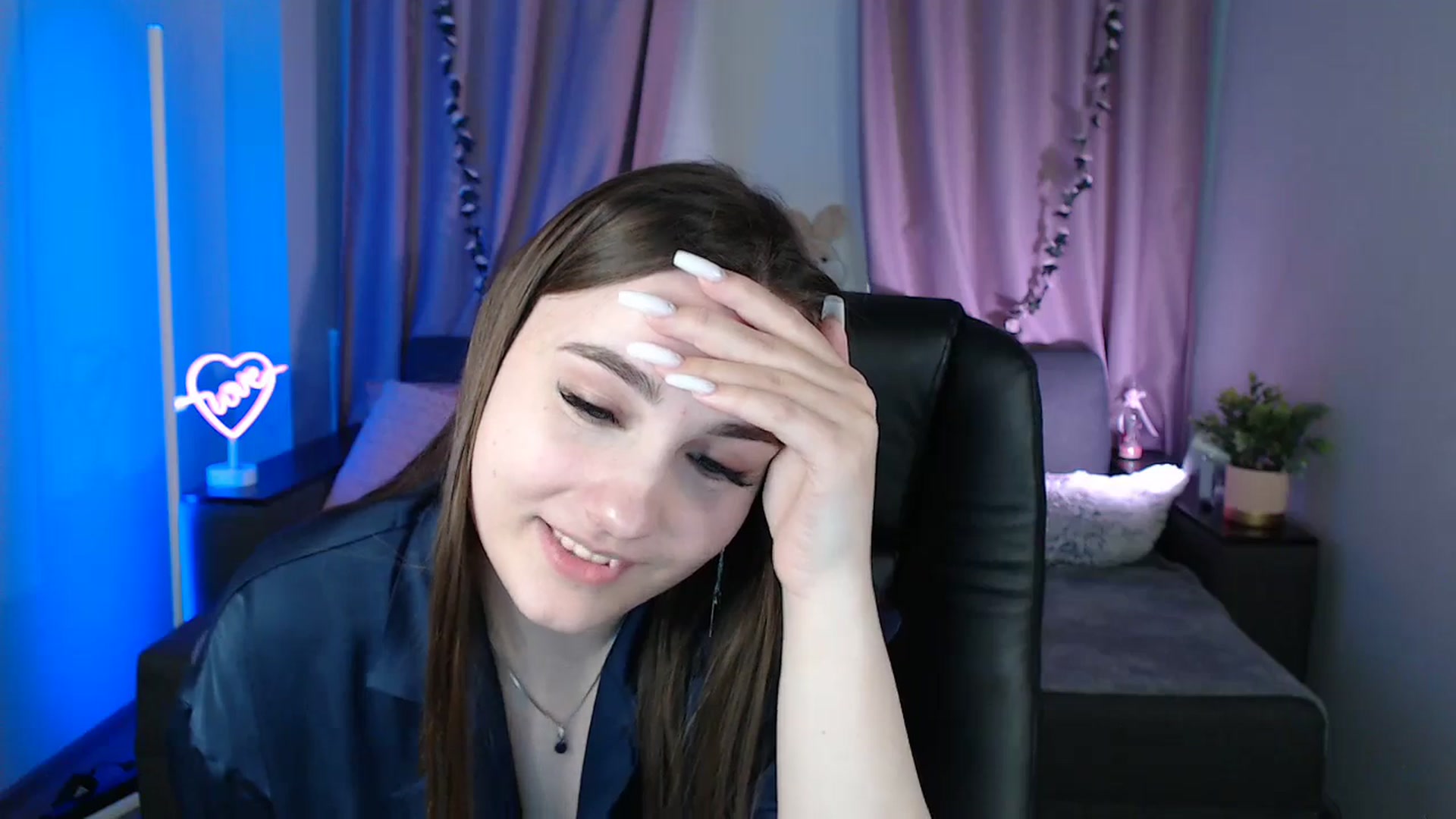 Gallery image thumbnail from LaneyGrey's myfreecams stream on, 03/10/2025, 14:52 image 13 of 20