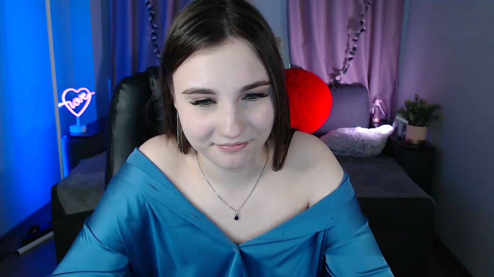 Gallery image thumbnail from LaneyGrey's myfreecams stream on, 03/11/2025, 10:18 image 13 of 20