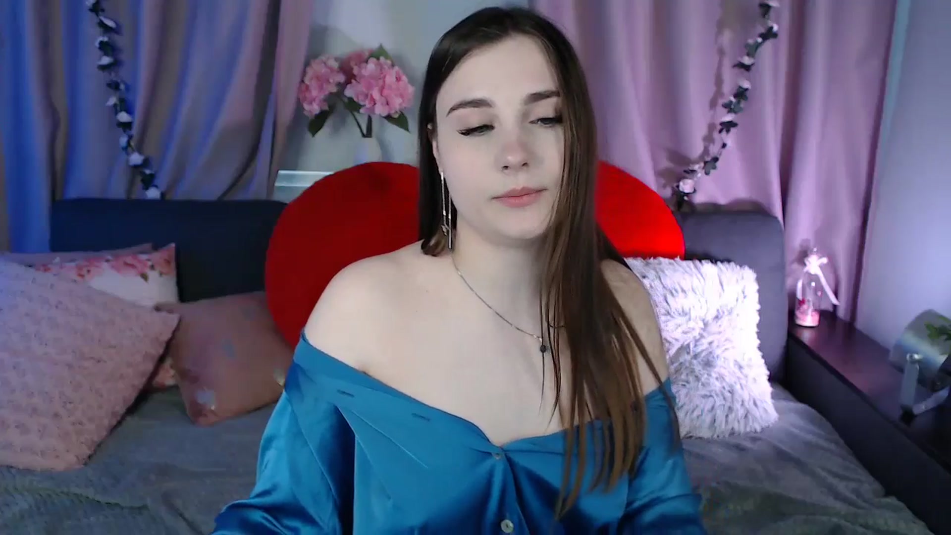 Gallery image thumbnail from LaneyGrey's myfreecams stream on, 03/11/2025, 11:14 image 19 of 20