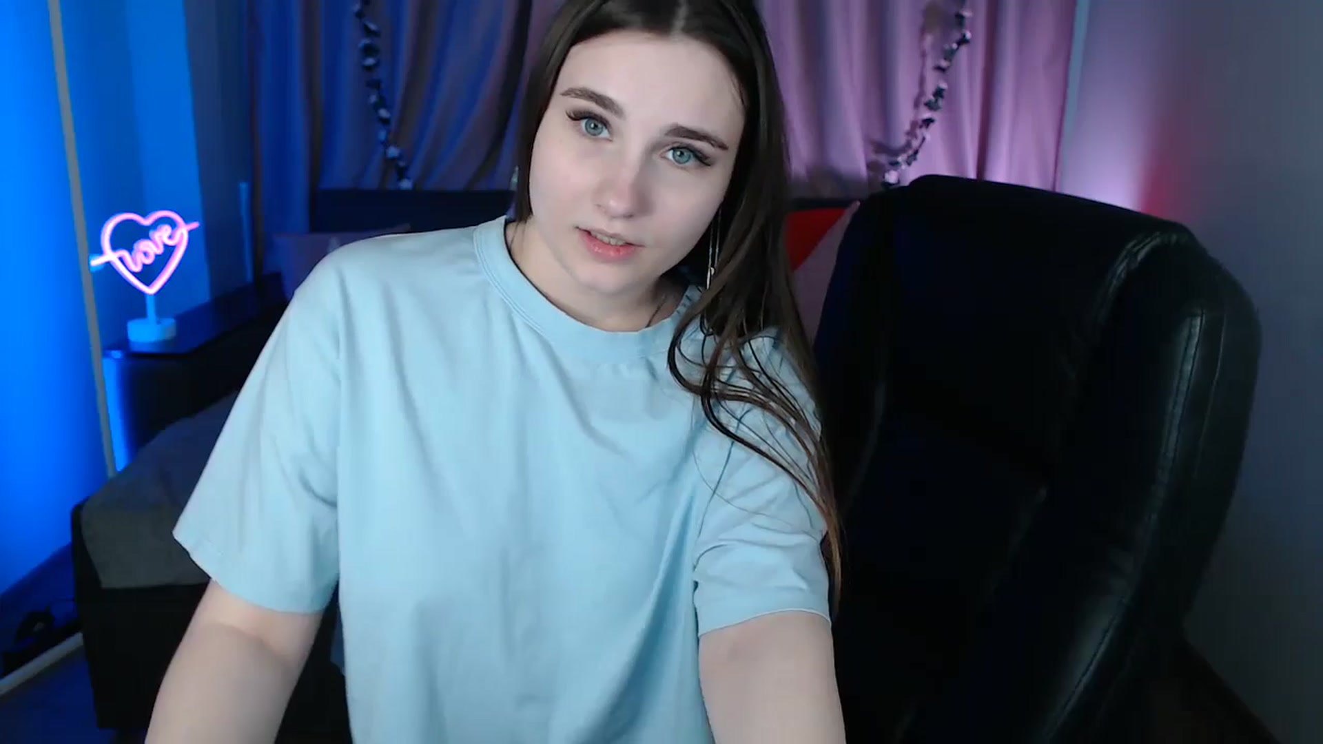 Gallery image thumbnail from LaneyGrey's myfreecams stream on, 03/14/2025, 13:42 image 16 of 20