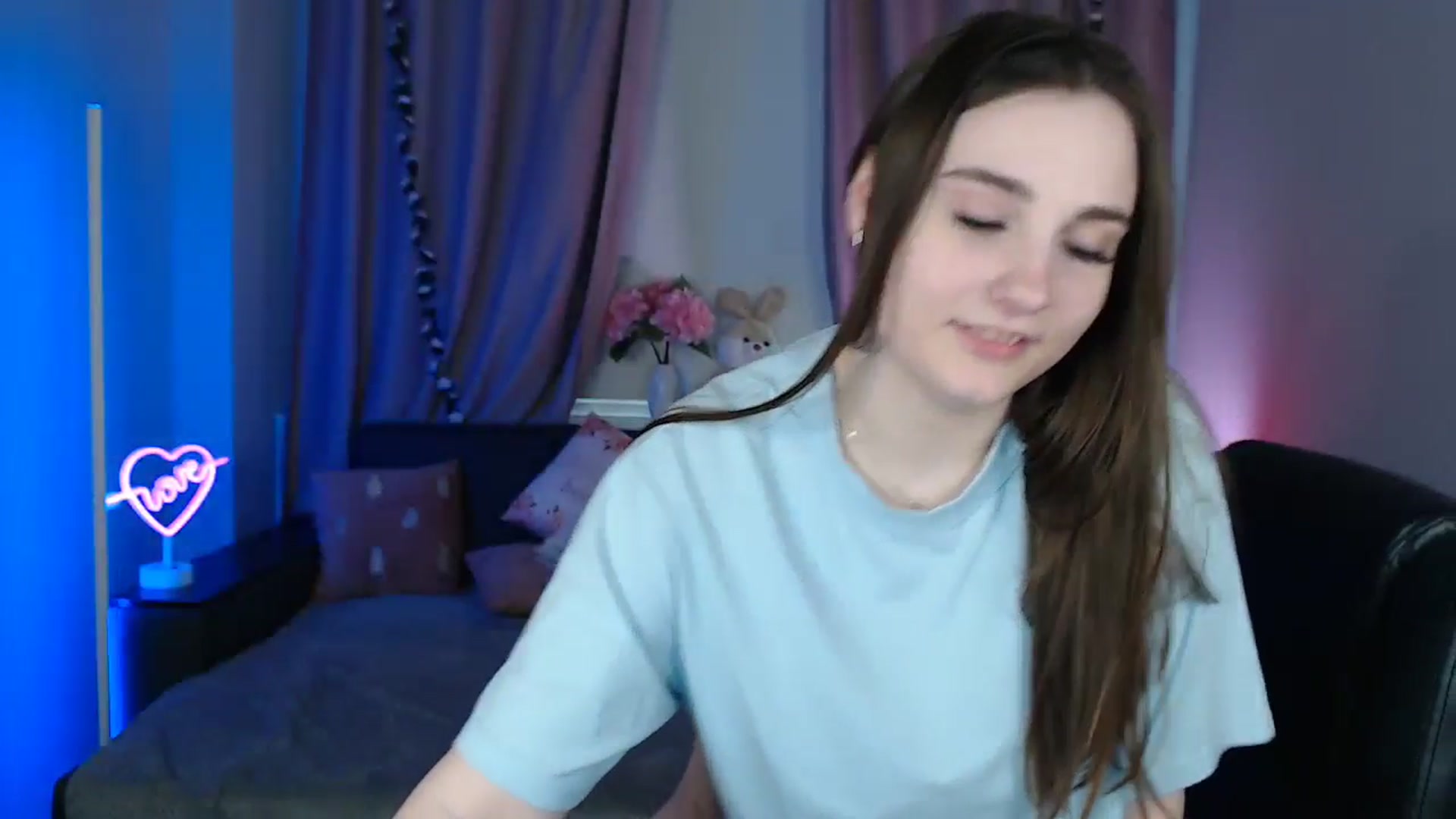 Gallery image thumbnail from LaneyGrey's myfreecams stream on, 03/14/2025, 13:42 image 12 of 20
