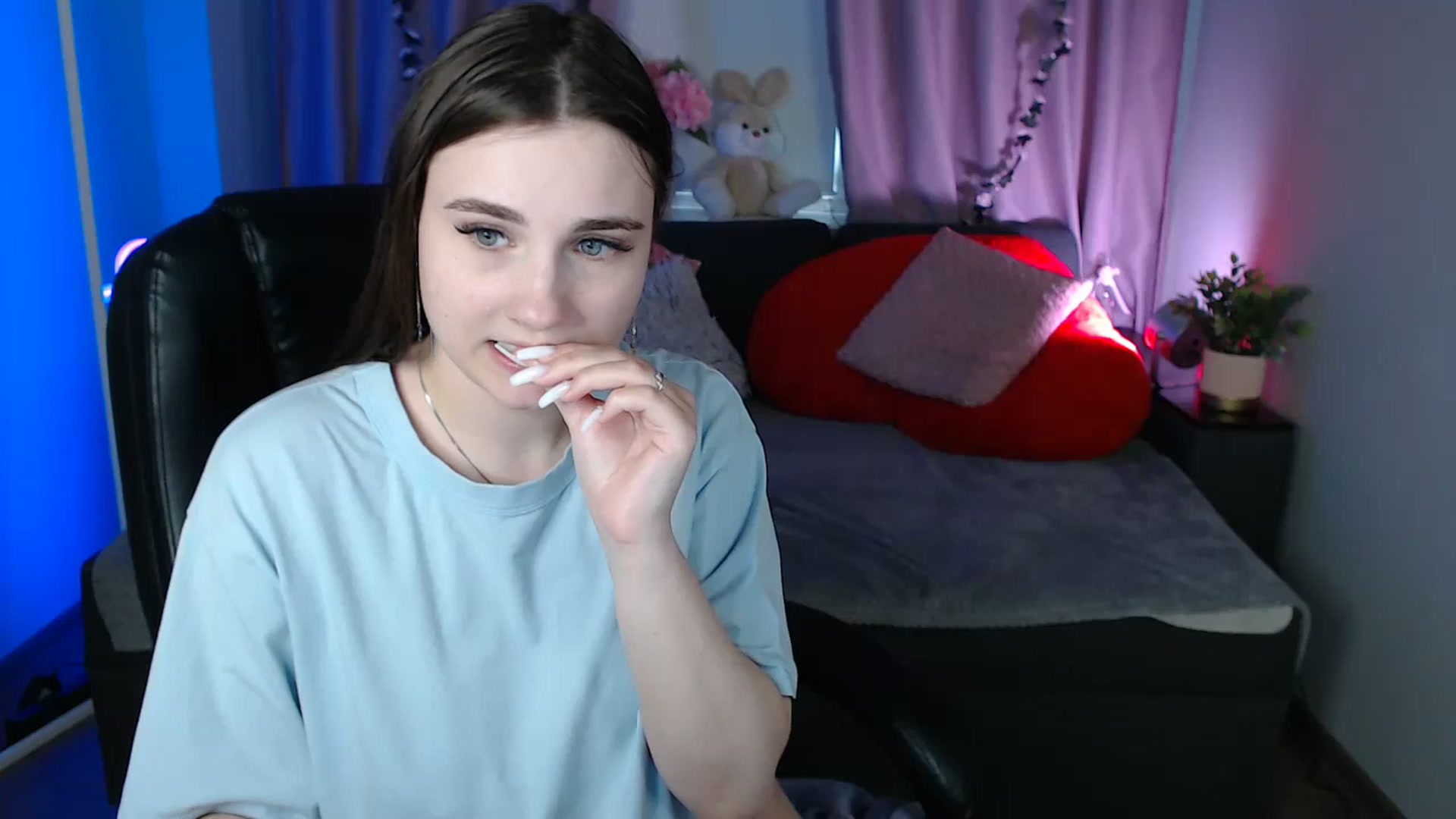 Gallery image thumbnail from LaneyGrey's myfreecams stream on, 03/14/2025, 13:42 image 19 of 20