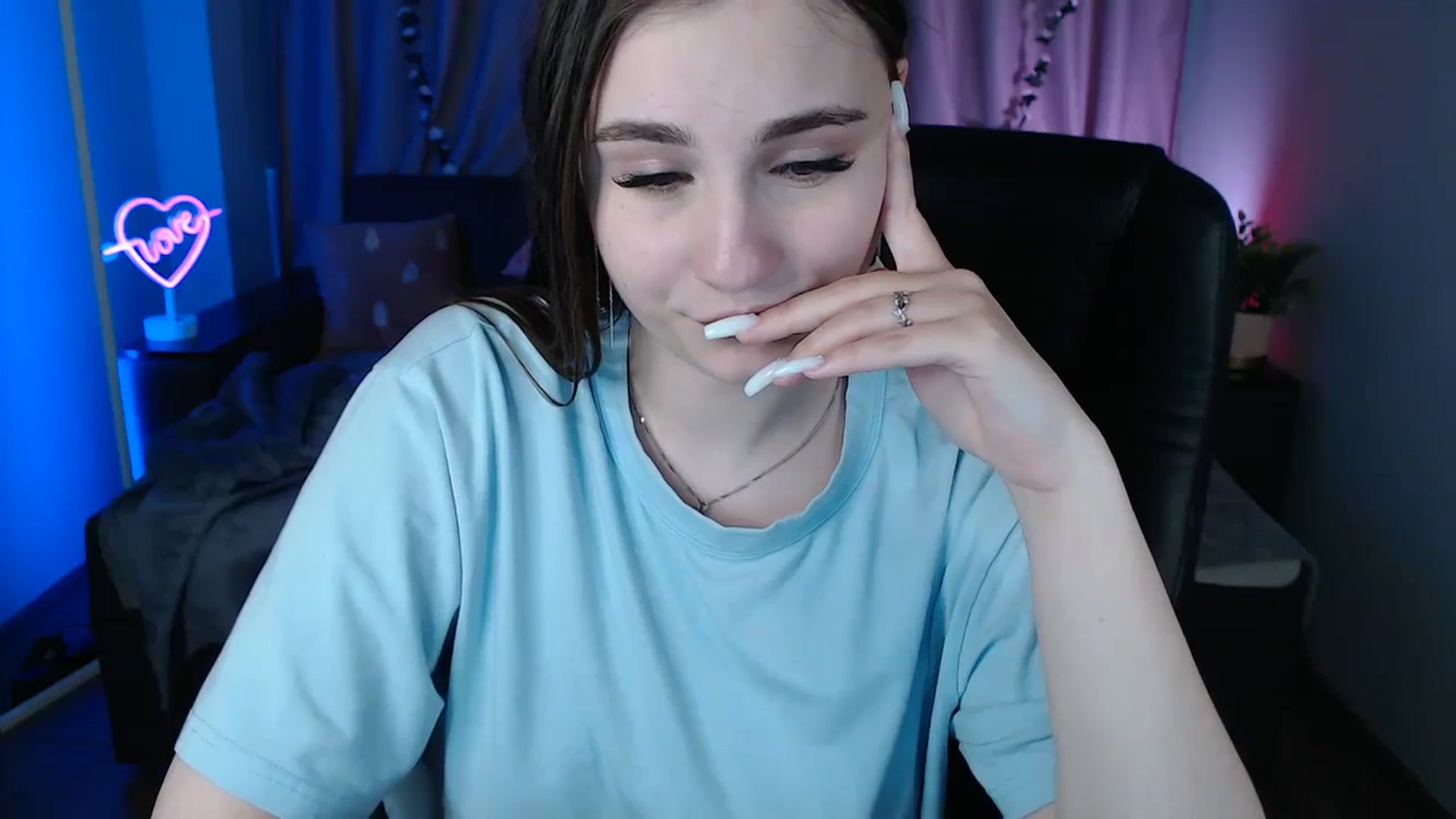 Gallery image thumbnail from LaneyGrey's myfreecams stream on, 03/14/2025, 14:33 image 15 of 20