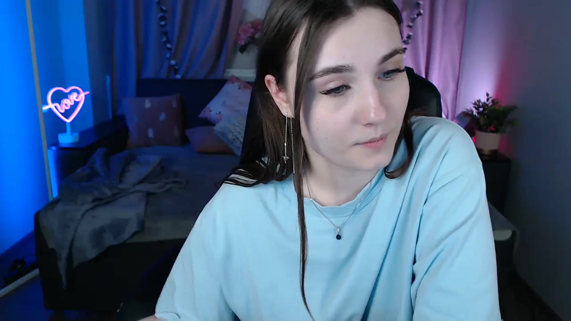 Gallery image thumbnail from LaneyGrey's myfreecams stream on, 03/14/2025, 14:44 image 18 of 20