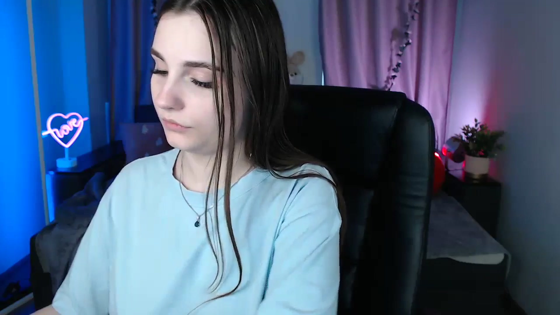 Gallery image thumbnail from LaneyGrey's myfreecams stream on, 03/14/2025, 14:44 image 12 of 20