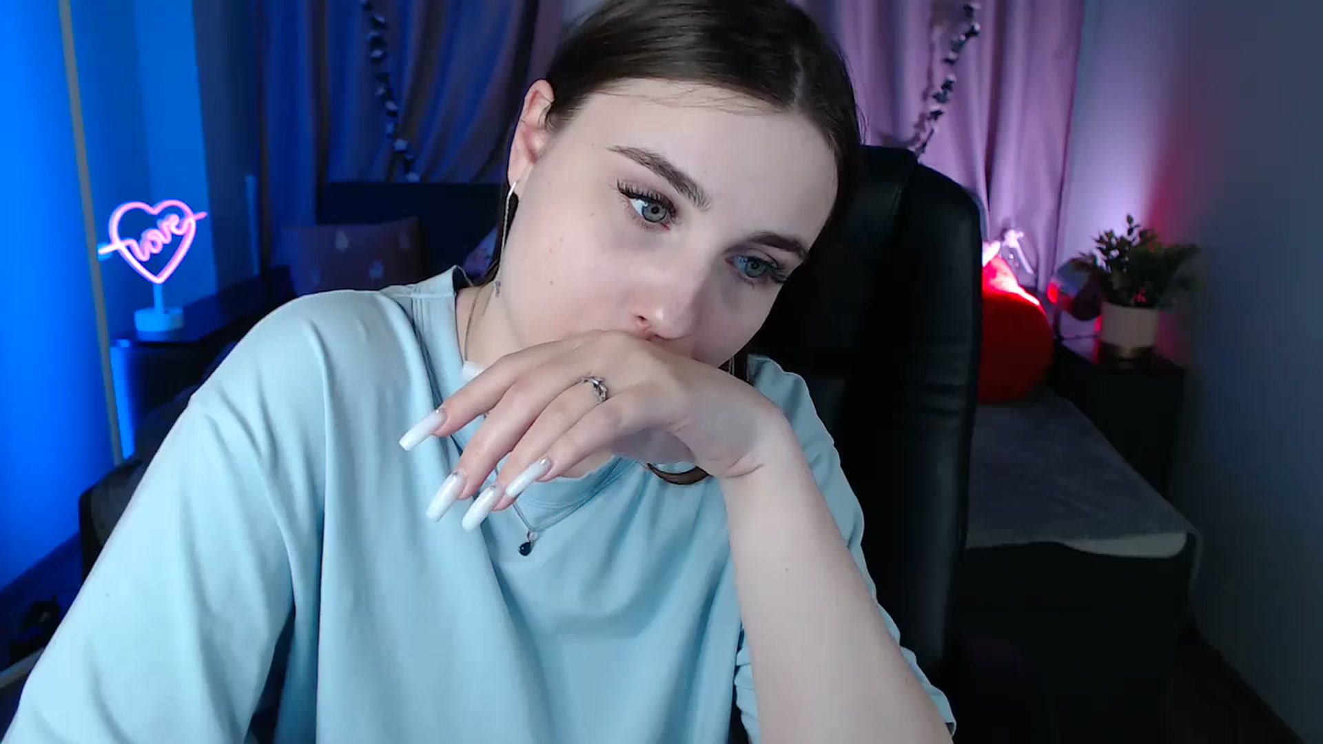 Gallery image thumbnail from LaneyGrey's myfreecams stream on, 03/14/2025, 14:44 image 19 of 20