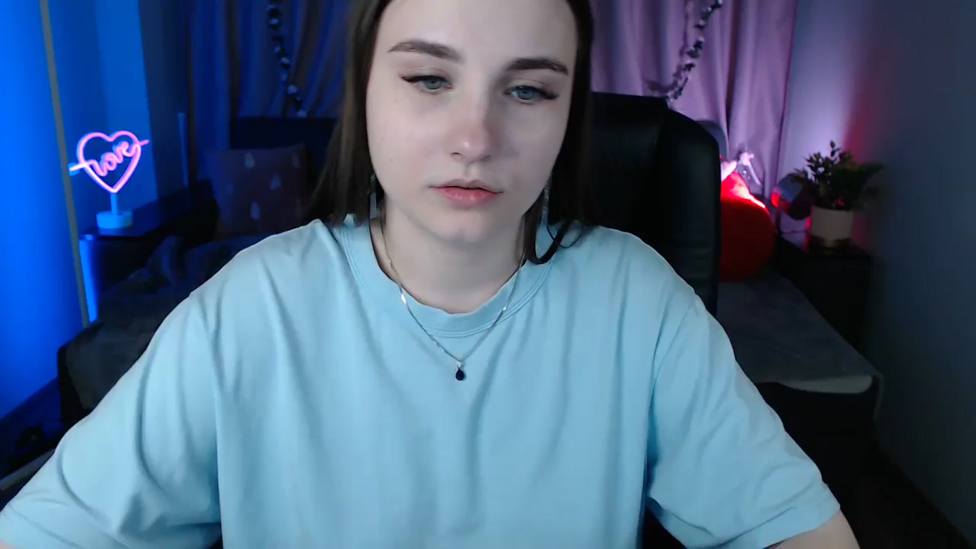 Gallery image thumbnail from LaneyGrey's myfreecams stream on, 03/14/2025, 14:44 image 1 of 20