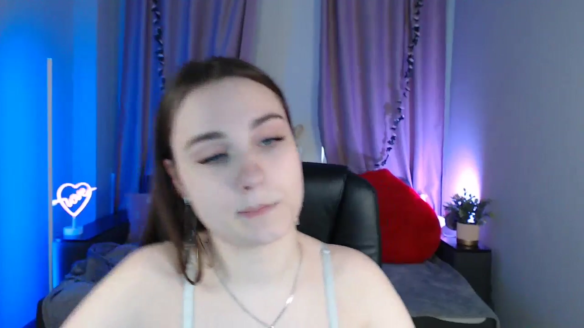 Gallery image thumbnail from LaneyGrey's myfreecams stream on, 03/15/2025, 14:09 image 18 of 20