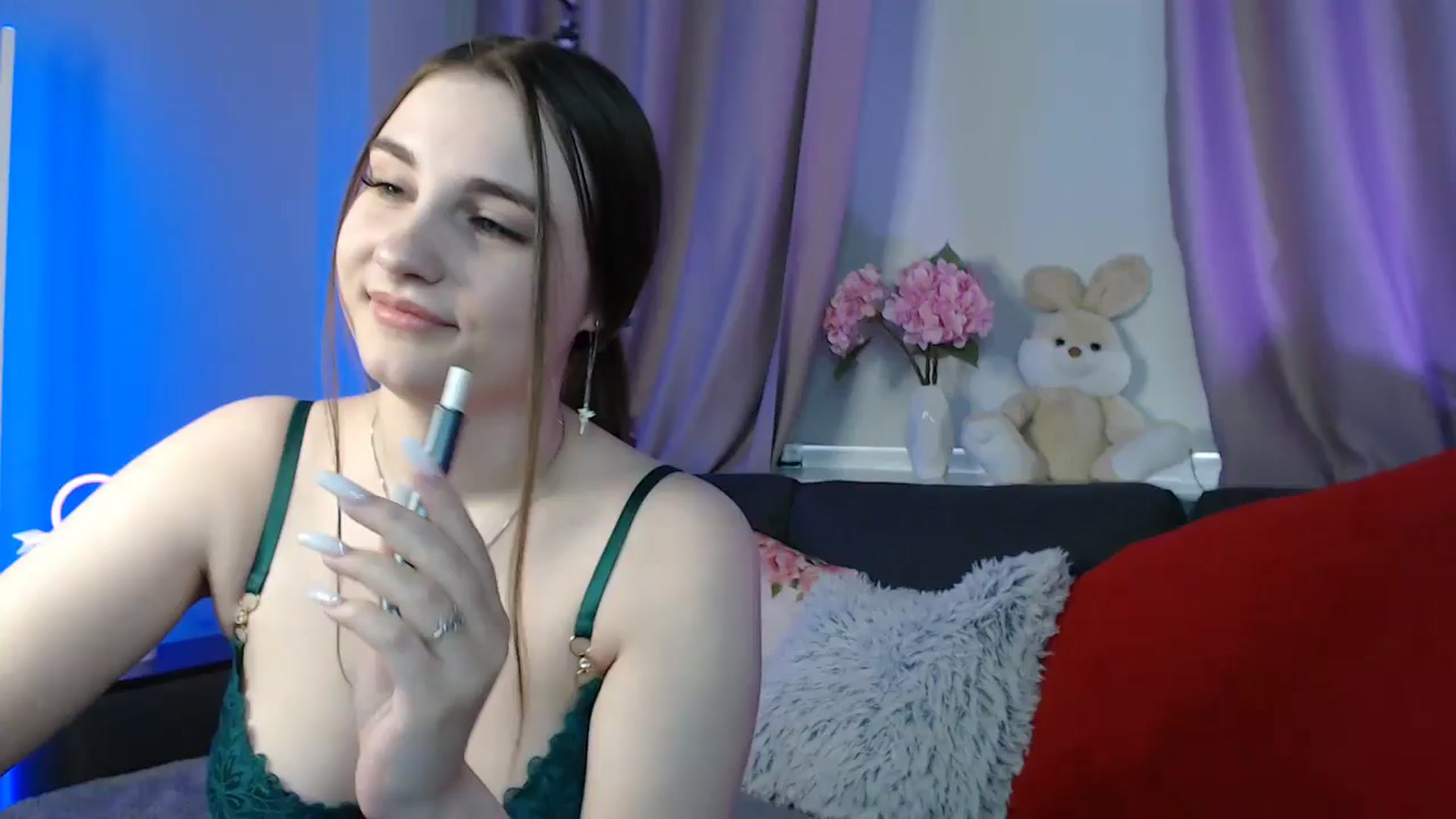 Gallery image thumbnail from LaneyGrey's myfreecams stream on, 03/18/2025, 10:35 image 18 of 20