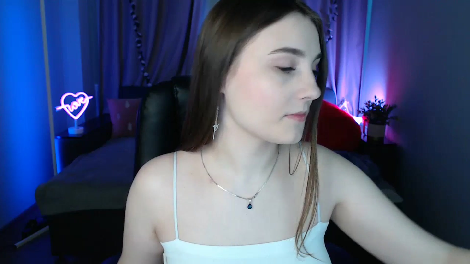 Gallery image thumbnail from LaneyGrey's myfreecams stream on, 03/21/2025, 09:20 image 8 of 20