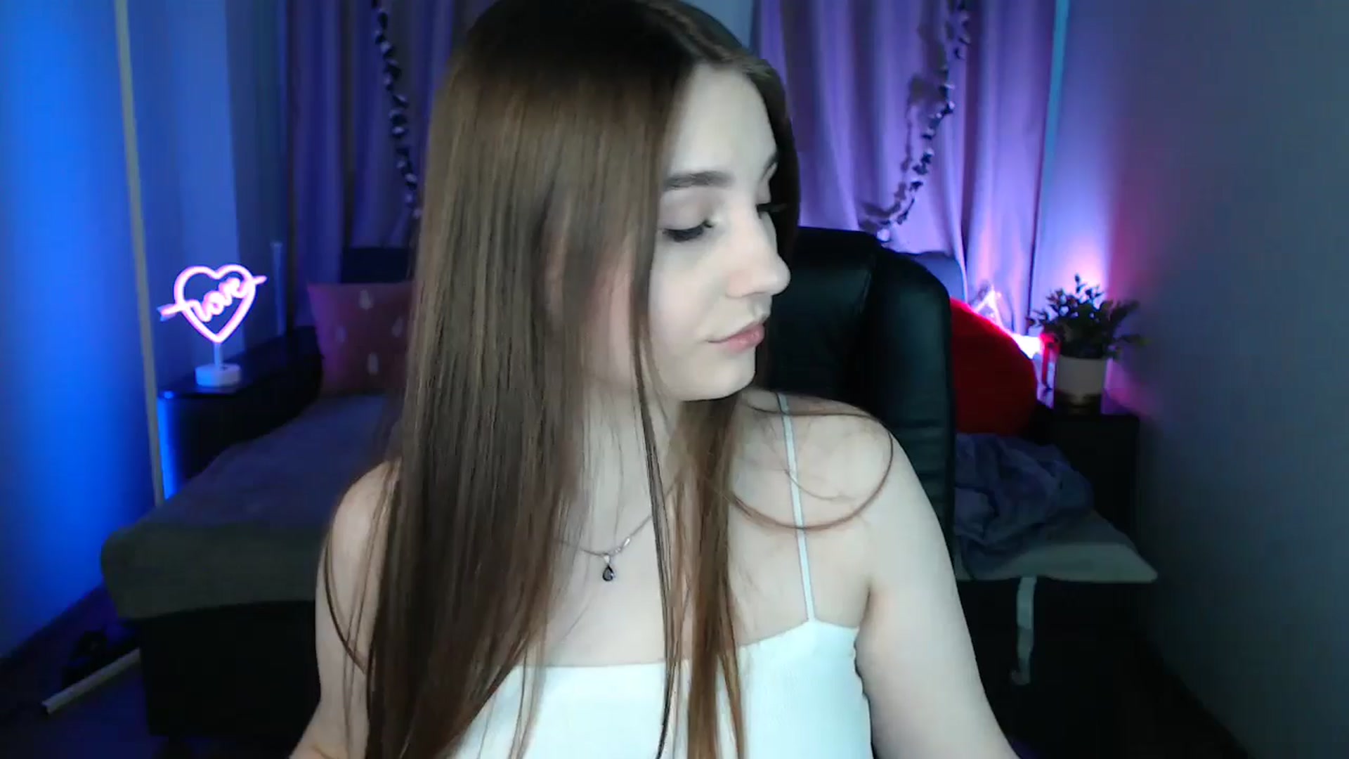 Gallery image thumbnail from LaneyGrey's myfreecams stream on, 03/21/2025, 09:20 image 7 of 20