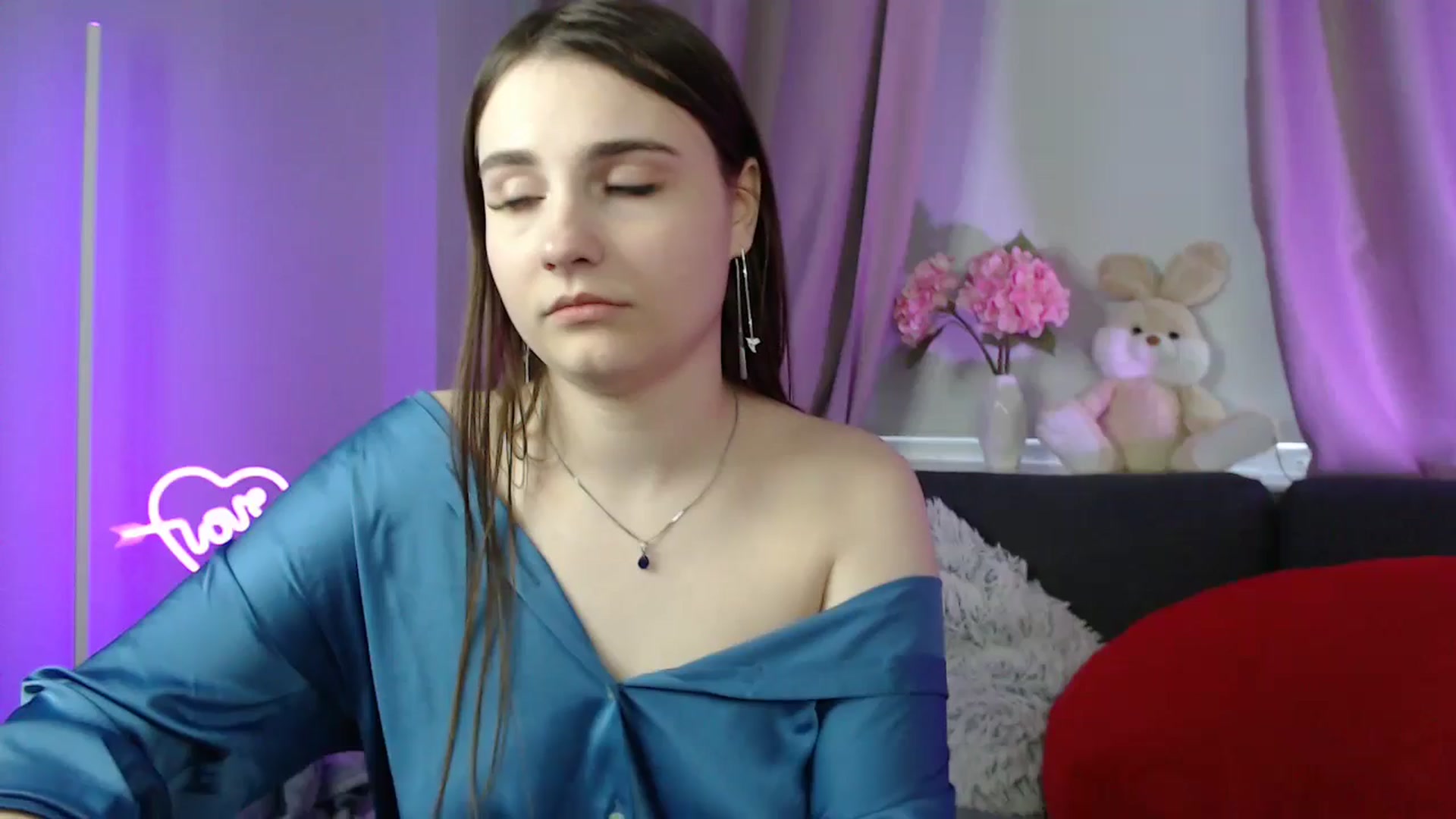 Gallery image thumbnail from LaneyGrey's myfreecams stream on, 03/21/2025, 13:21 image 14 of 20
