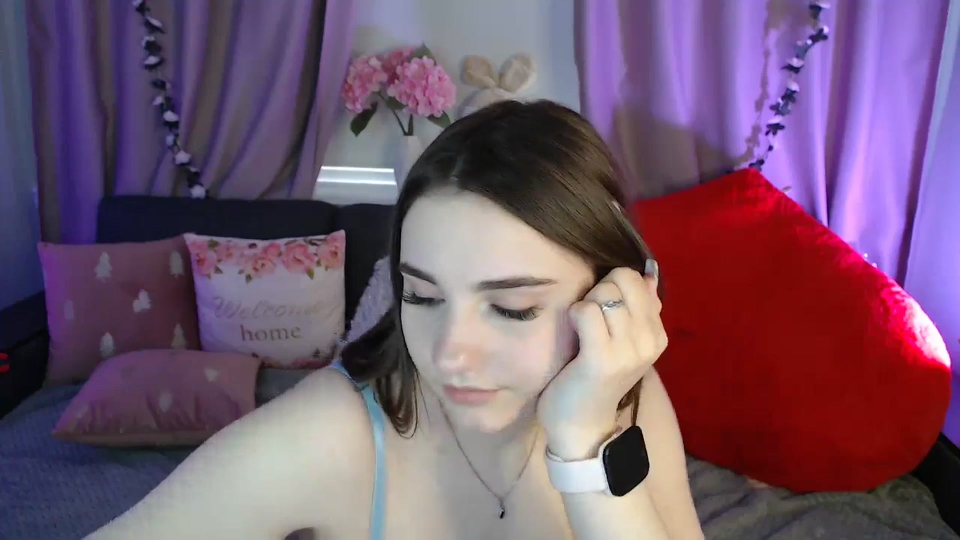 Gallery image thumbnail from LaneyGrey's myfreecams stream on, 03/23/2025, 11:06 image 15 of 20