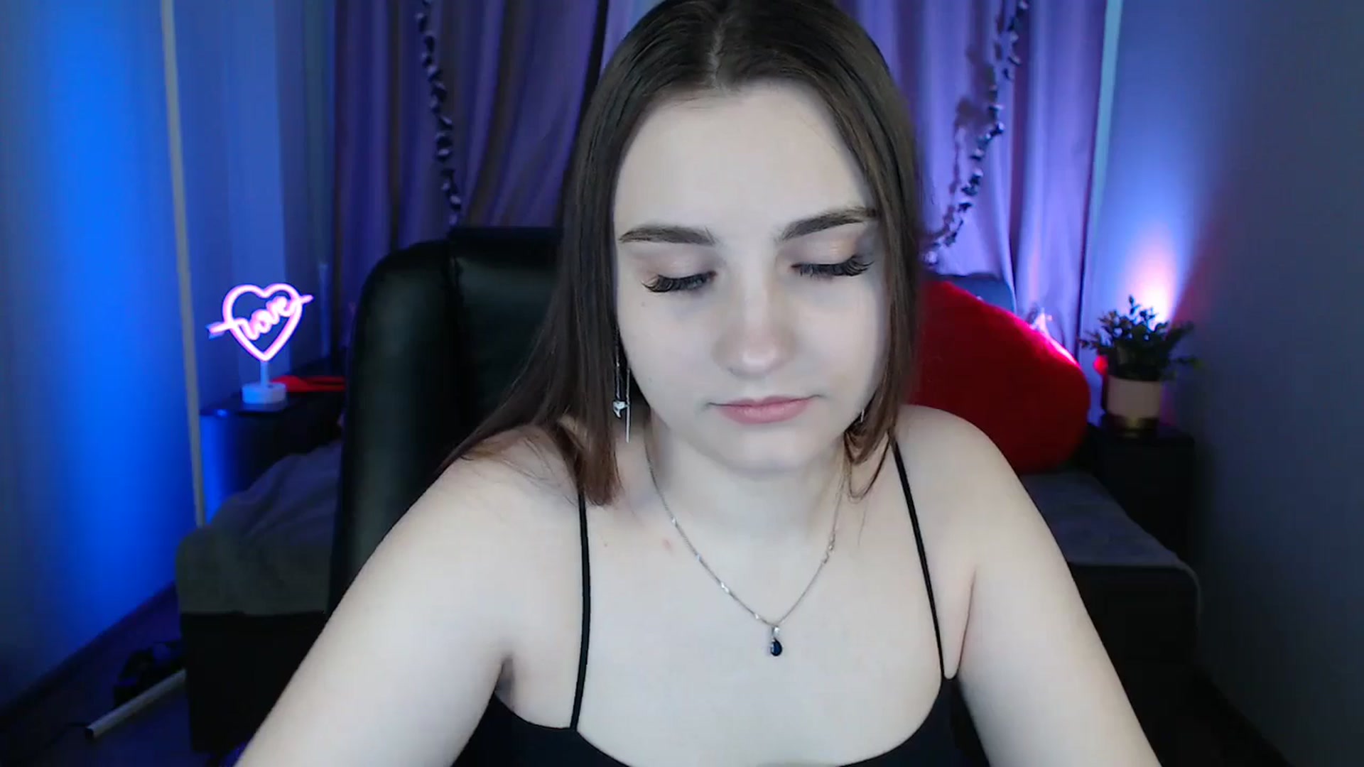 Gallery image thumbnail from LaneyGrey's myfreecams stream on, 03/24/2025, 09:42 image 2 of 20