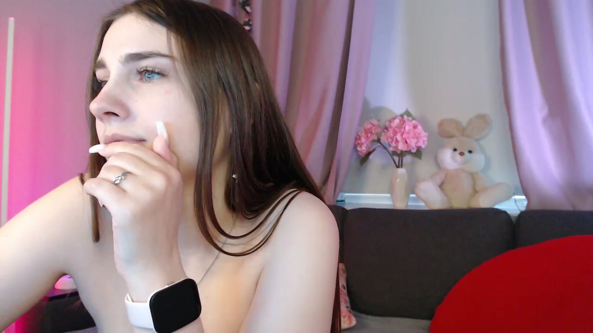 Gallery image thumbnail from LaneyGrey's myfreecams stream on, 03/25/2025, 15:00 image 9 of 20